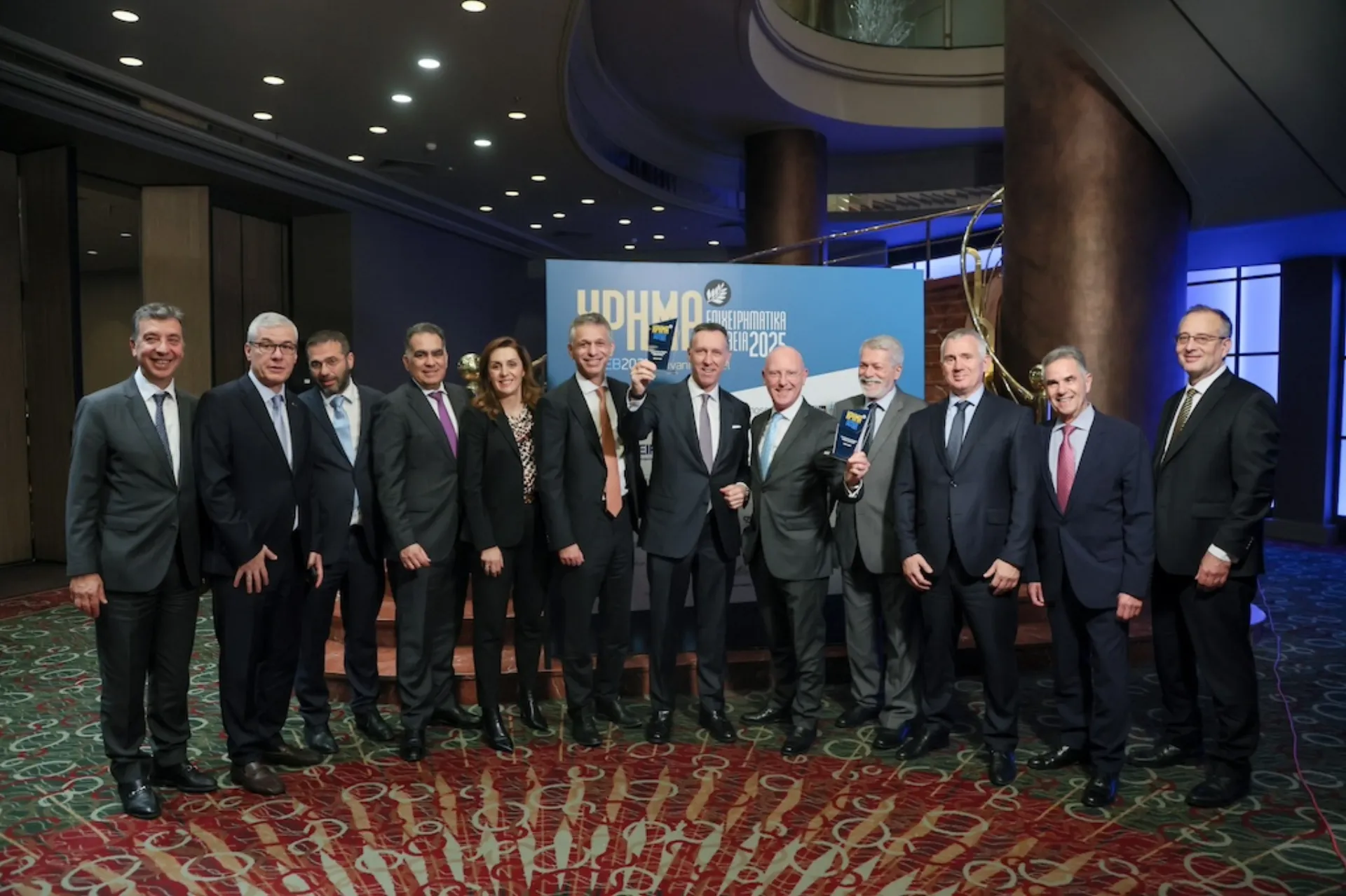 Τριπλή διάκριση για την Optima bank
