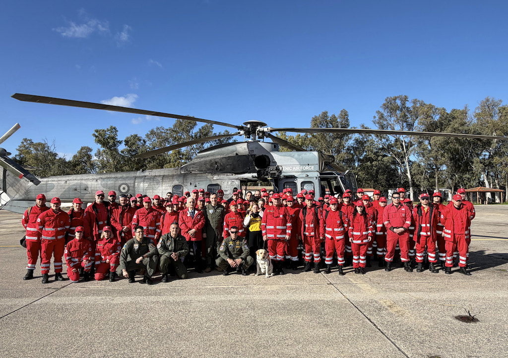Διασωστική άσκηση σε θάλασσα και ξηρά με χρήση ελικοπτέρου Super Puma