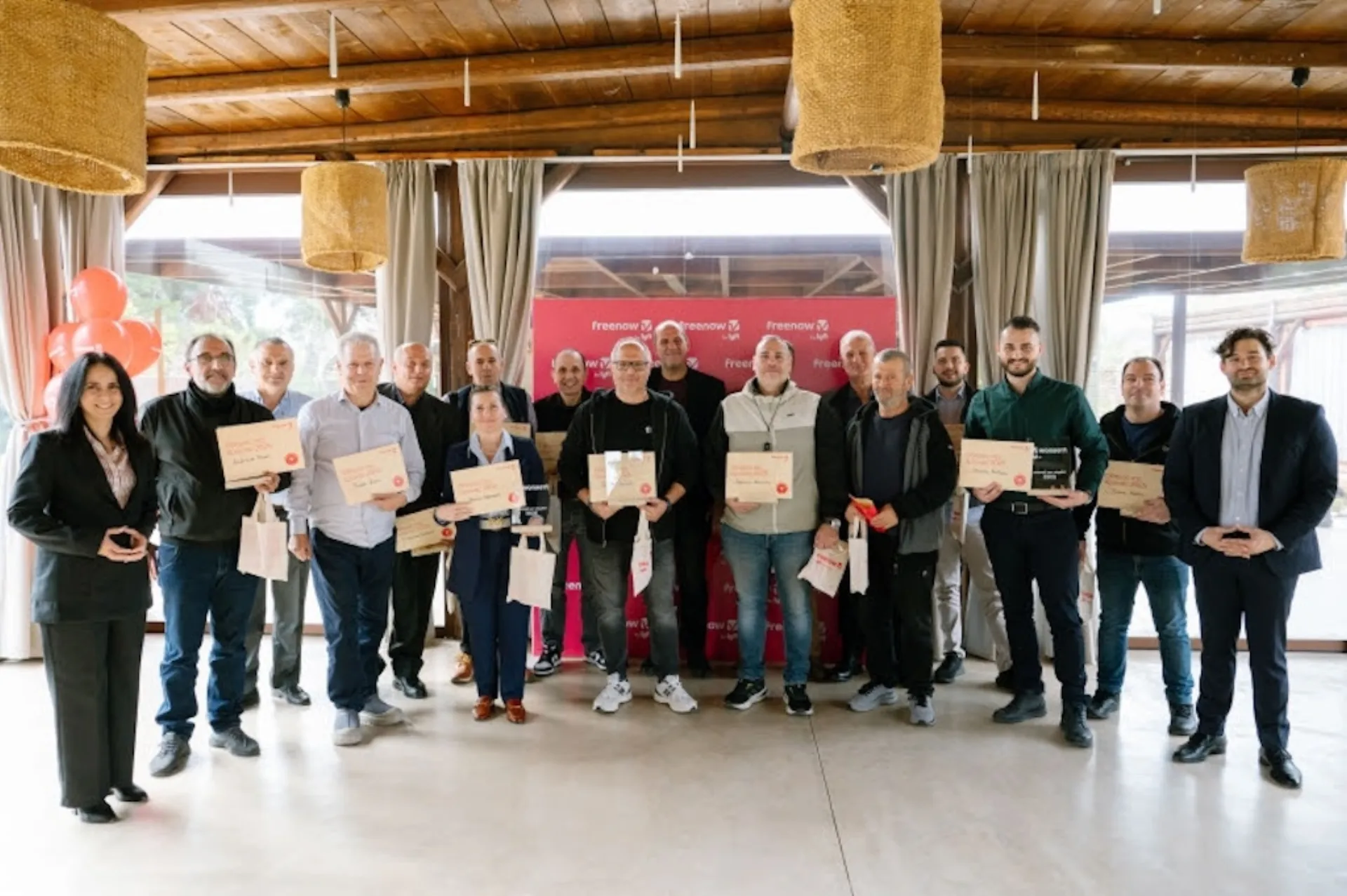 Το Freenow by Lyft βράβευσε τους οδηγούς της χρονιάς 