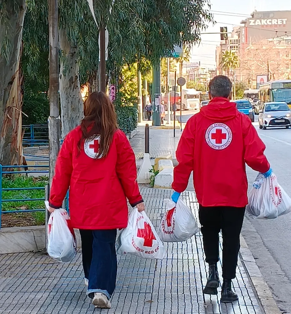 Ο Ελληνικός Ερυθρός Σταυρός στηρίζει τους αστέγους συμπολίτες μας 