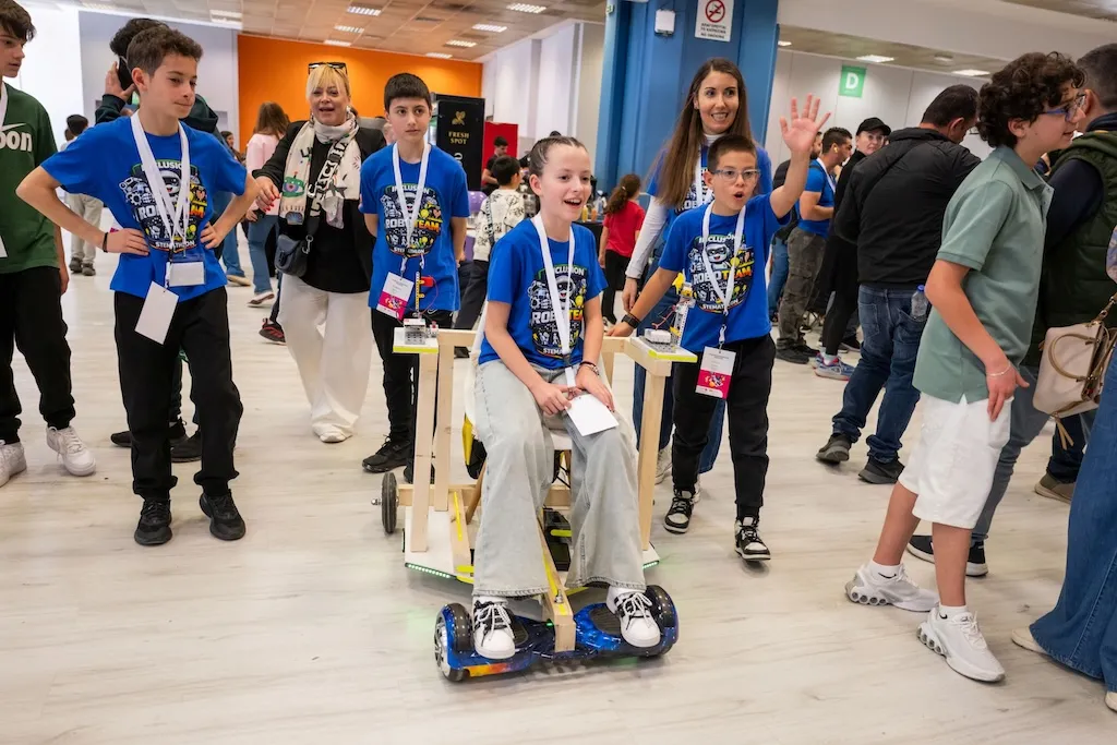 Πανελλήνιος Διαγωνισμός STEM 2026: Η νέα γενιά σχεδιάζει το μέλλον με σύμμαχο το ΑΙ