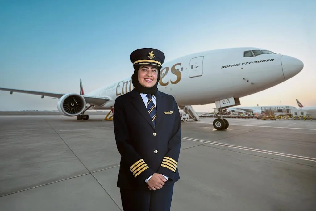 Η Emirates προάγει τις πρώτες γυναίκες κυβερνήτες αεροσκαφών