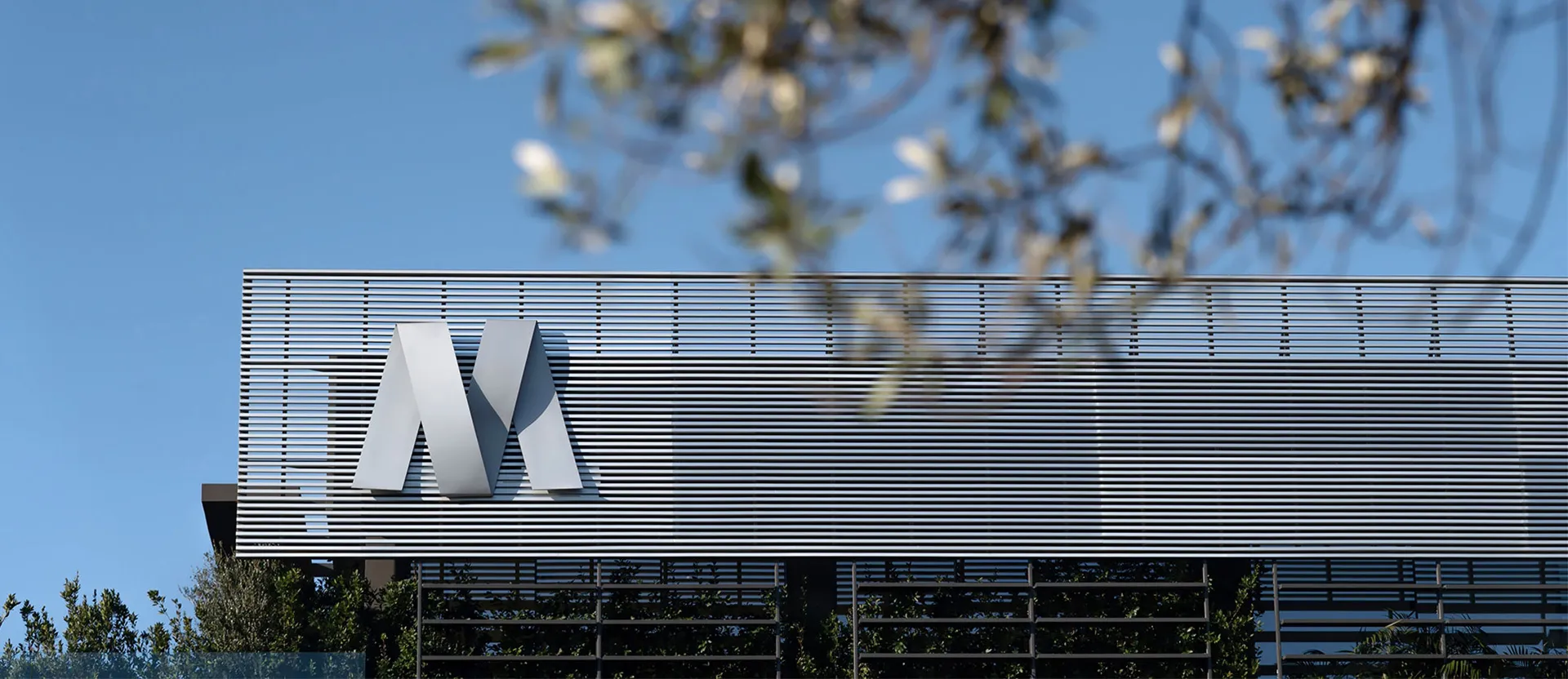Στρατηγική Συμφωνία METLEN και Coca-Cola Τρία Έψιλον για Πράσινη Ενέργεια