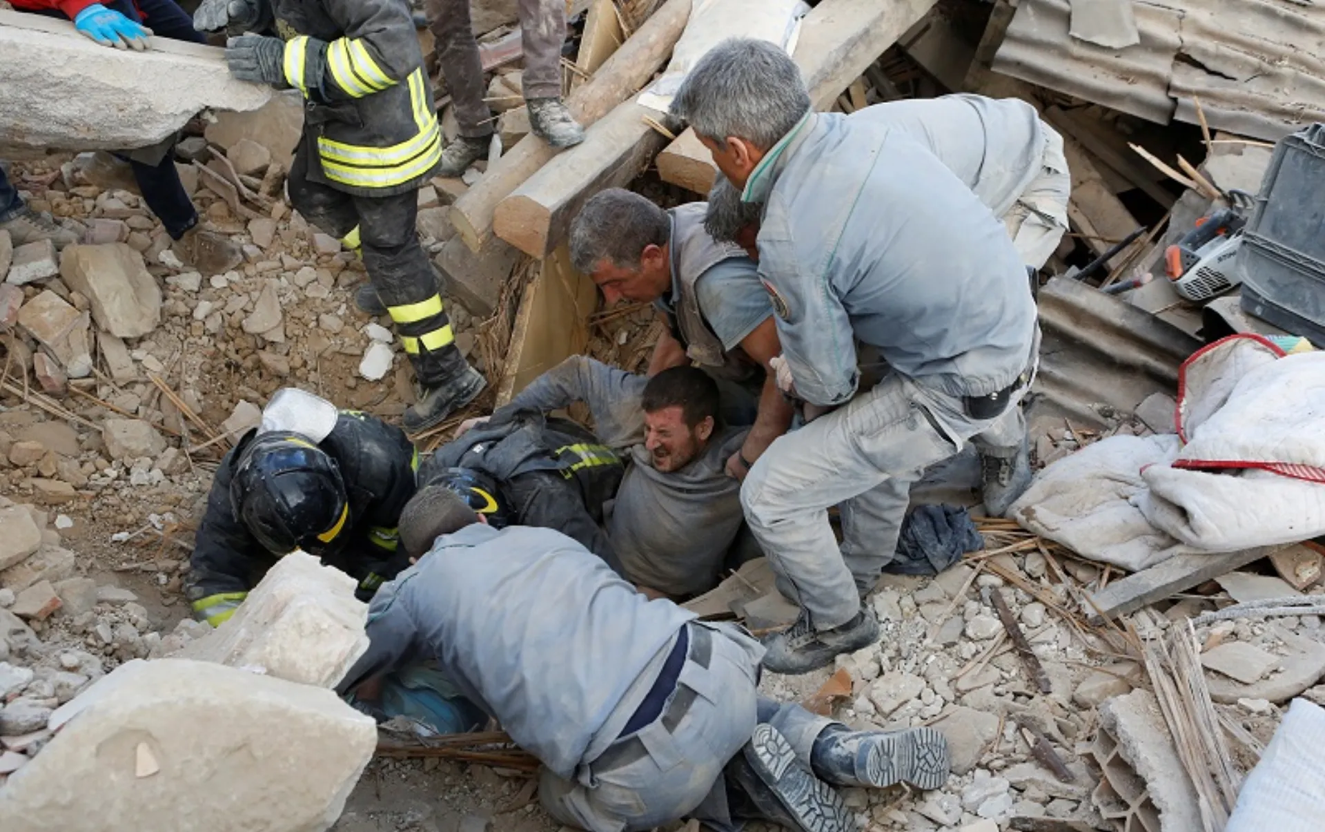 H Fiat Chrysler δίπλα στους πληγέντες από το σεισμό στην Ιταλία