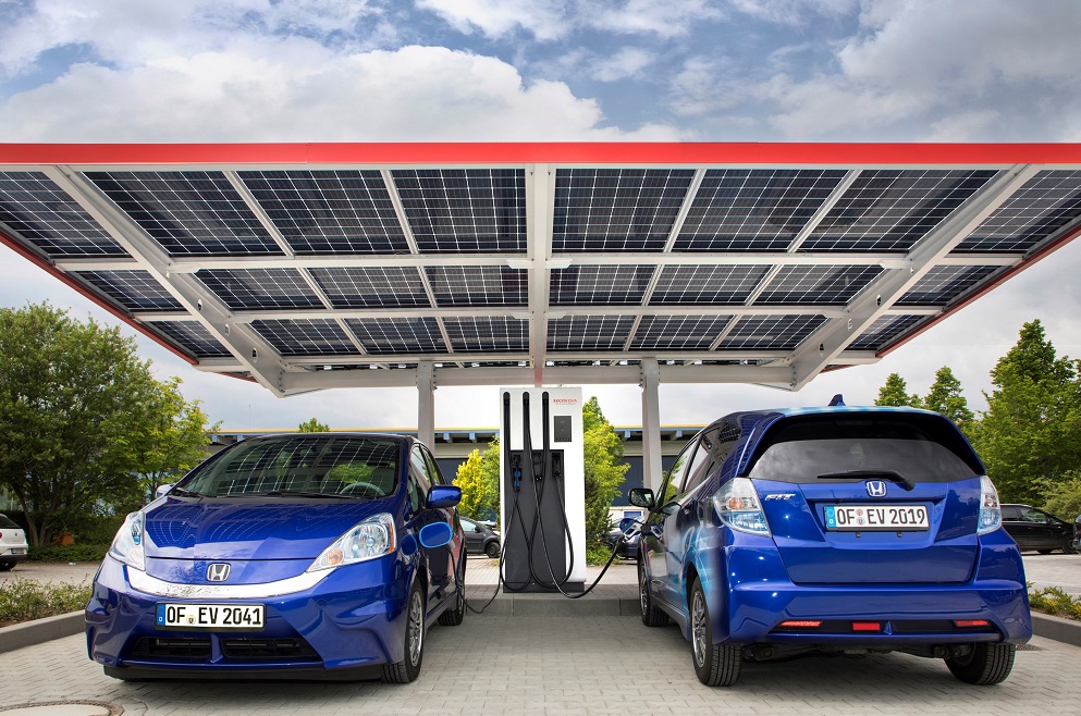 Honda R&D Europe: Δημόσιος σταθμός φόρτισης ηλεκτρικών οχημάτων από ανανεώσιμες πηγές