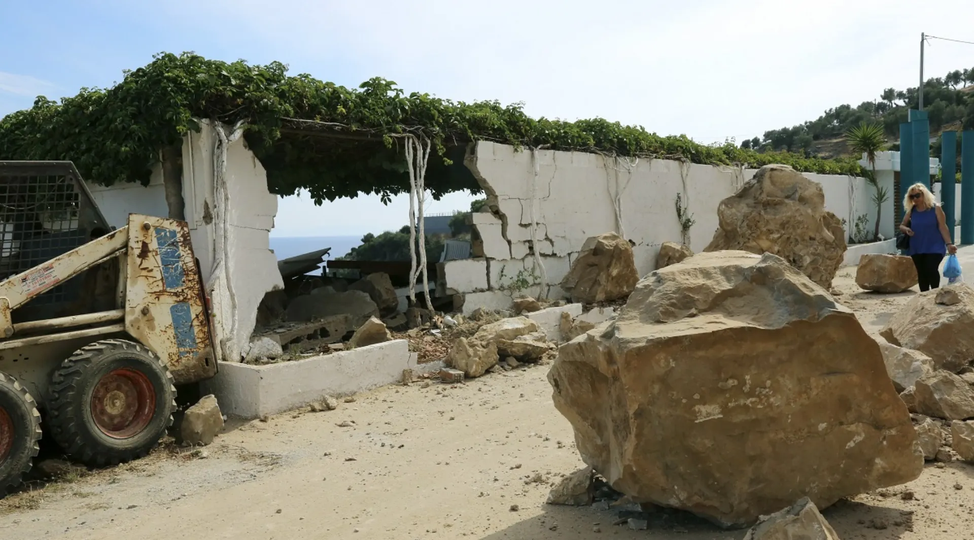 Η Εθνική Ασφαλιστική δίπλα στους πληγέντες νομών Λέσβου-Χίου