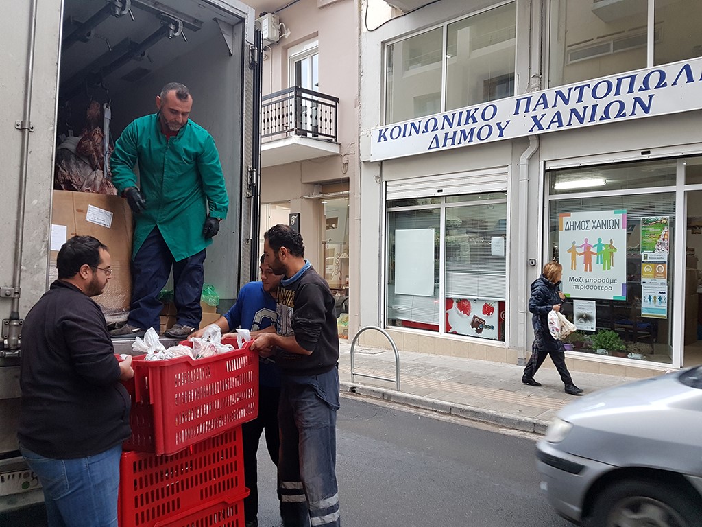 Τράπεζα Χανίων: Μοίρασε πέντε τόνους κρέας για τις γιορτές
