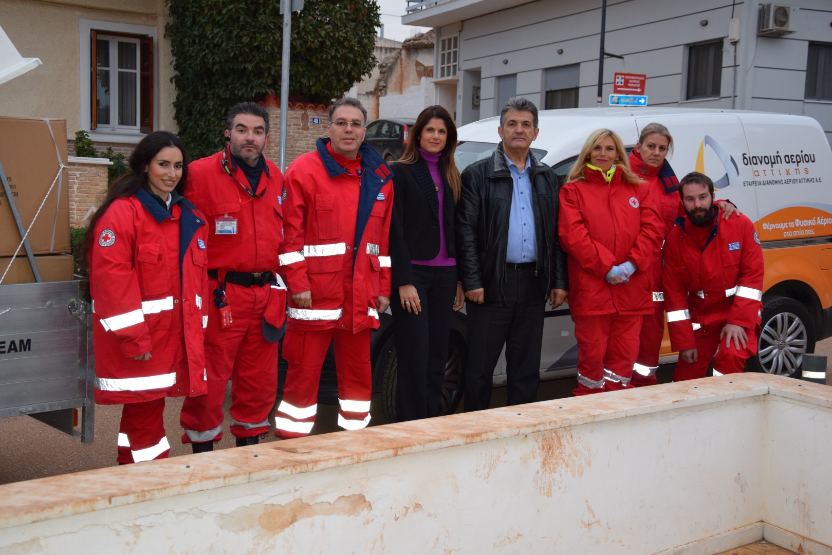 ΕΔΑ Αττικής: Πράξη «ζεστασιάς» για τους κατοίκους της Μάνδρας Αττικής