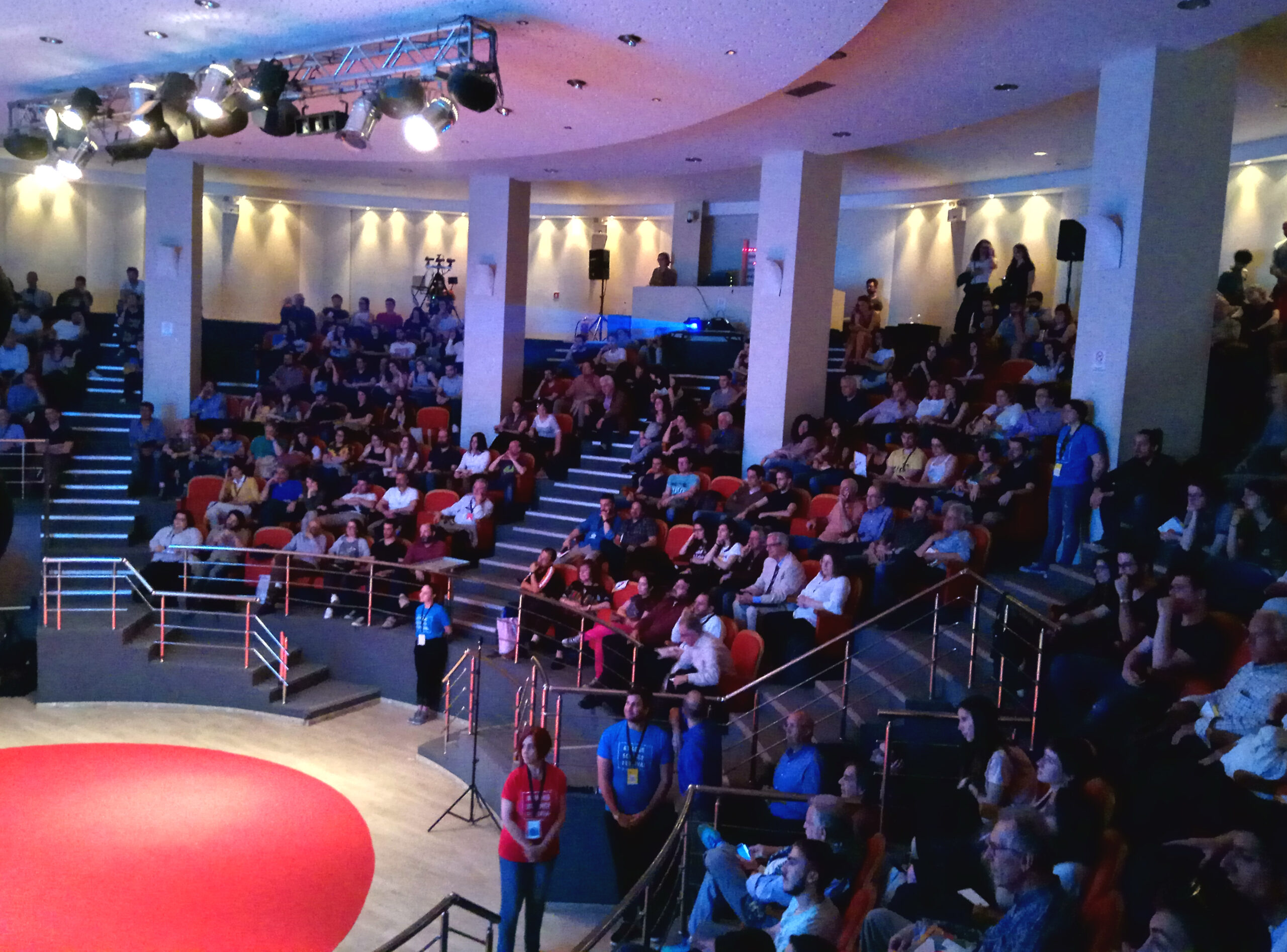 Η Epson προάγει την Επιστήμη και την Καινοτομία