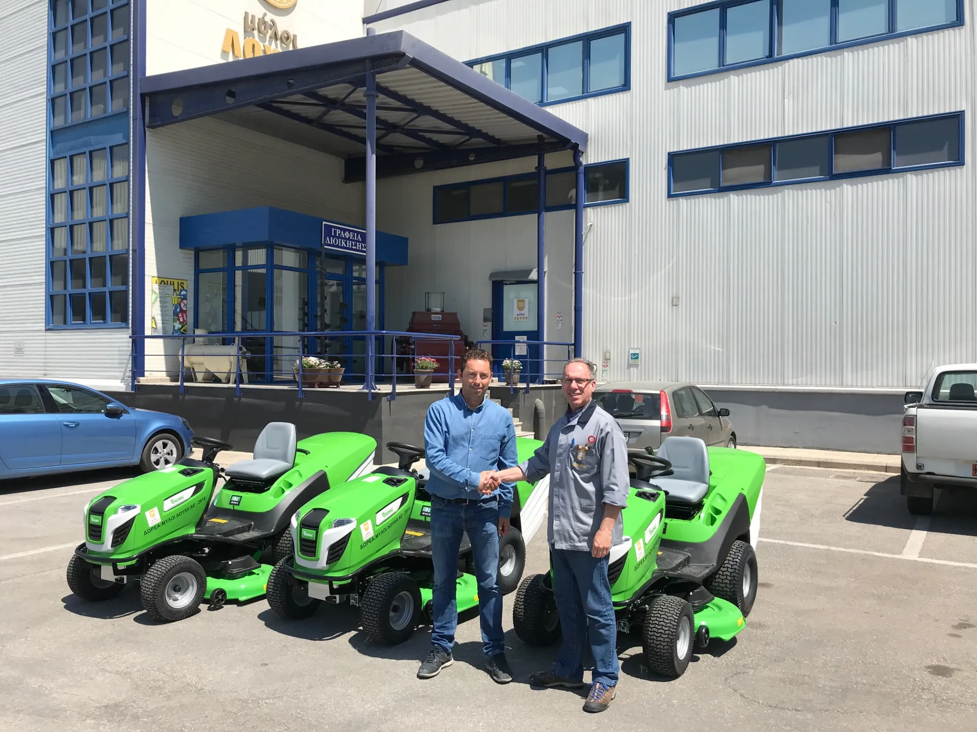 Μύλοι Λούλη: Αυτοκινούμενα χλοοκοπτικά στο Δήμο Αλμυρού