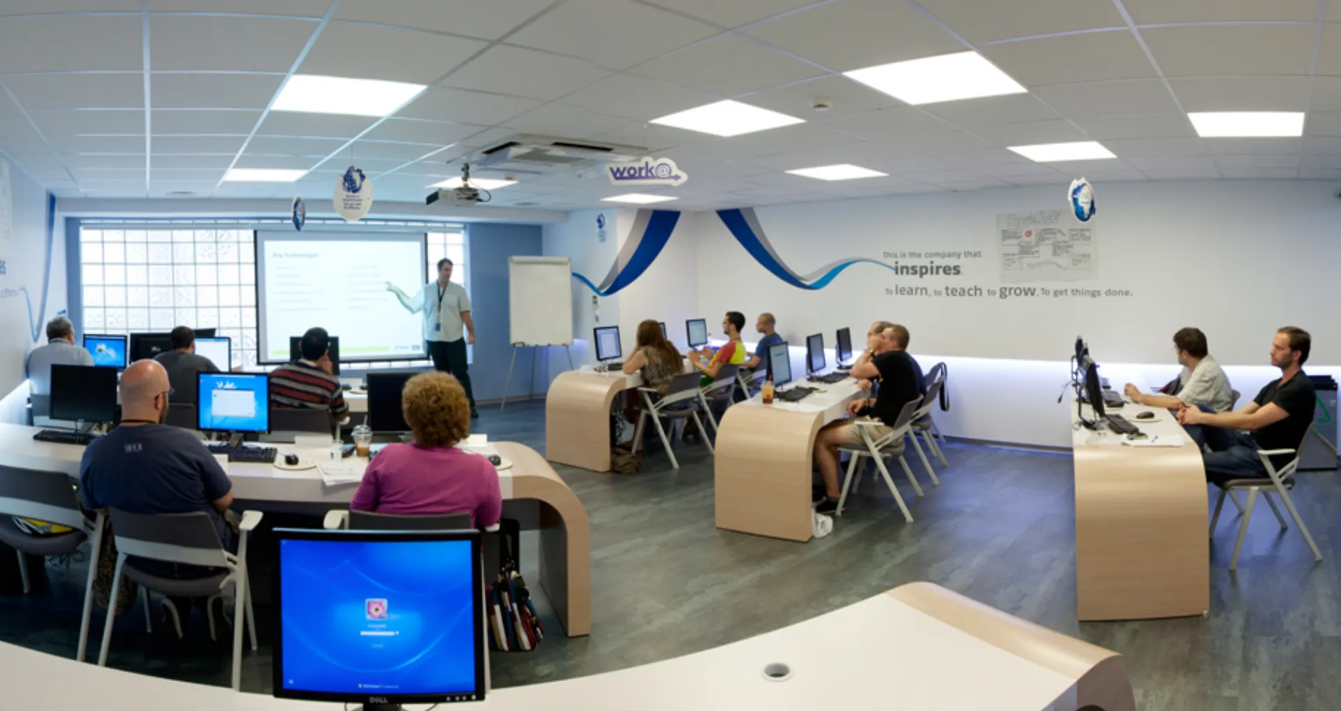 TP HUB: Ανάπτυξη δεξιοτήτων και επαγγελματική ανέλιξη