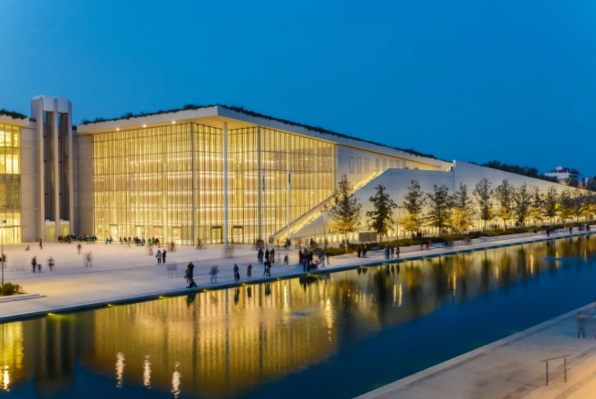 Δωρεά €15 εκατ. από το Ίδρυμα Σταύρος Νιάρχος για τις πυρκαγιές