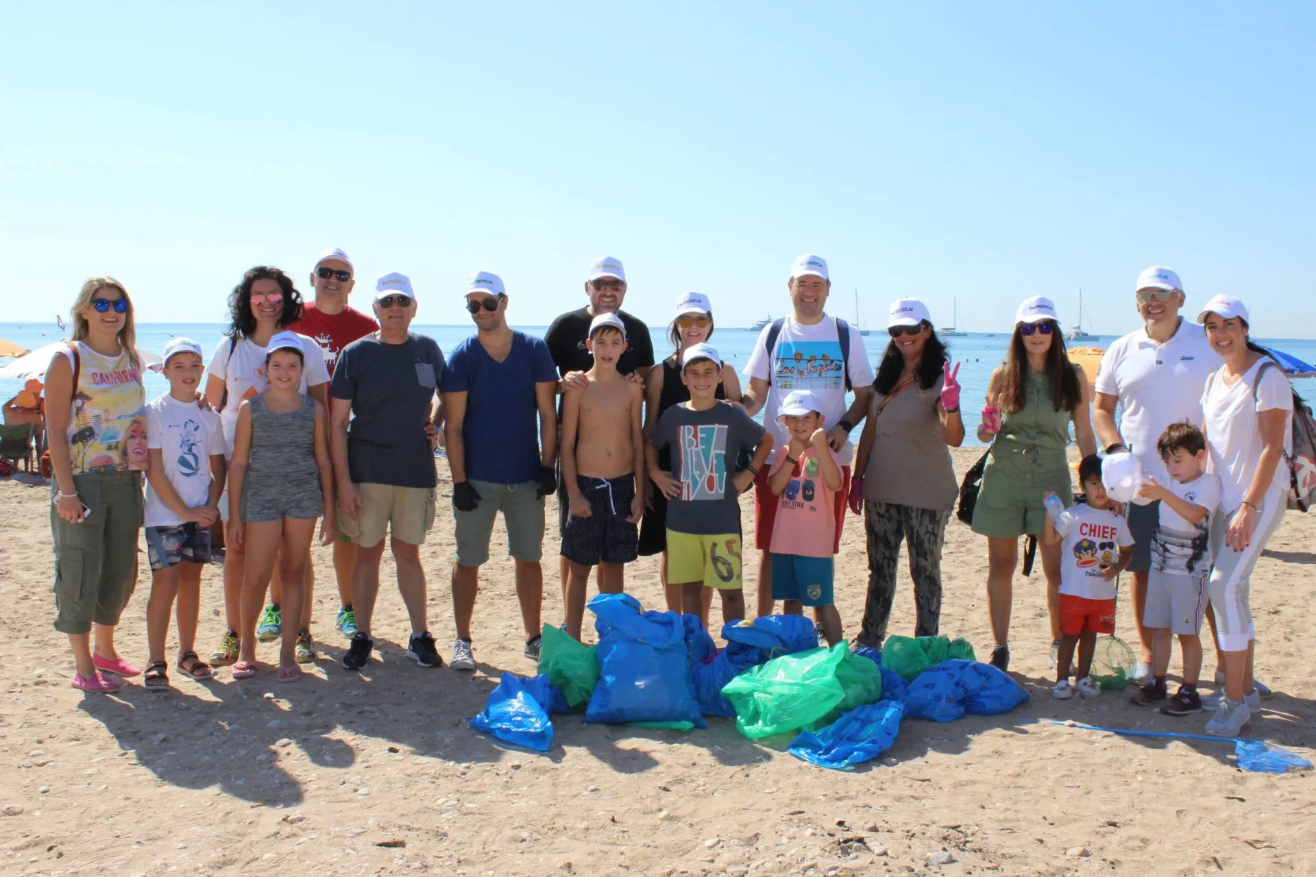 Μerck: Συμμετέχει στον Παγκόσμιο Εθελοντικό Καθαρισμό Ακτών