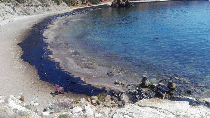 Πετρελαιοκηλίδα Σαρωνικού: επέτειος αγωνίας για το μέλλον