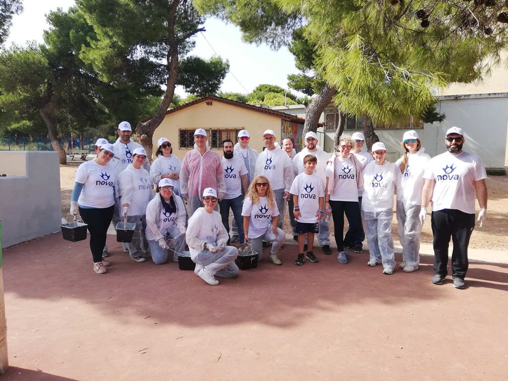 Η Nova γεμίζει με χρώμα και χαμόγελα  το Δημοτικό Σχολείο Αγίας Μαρίνας στο Μάτι!