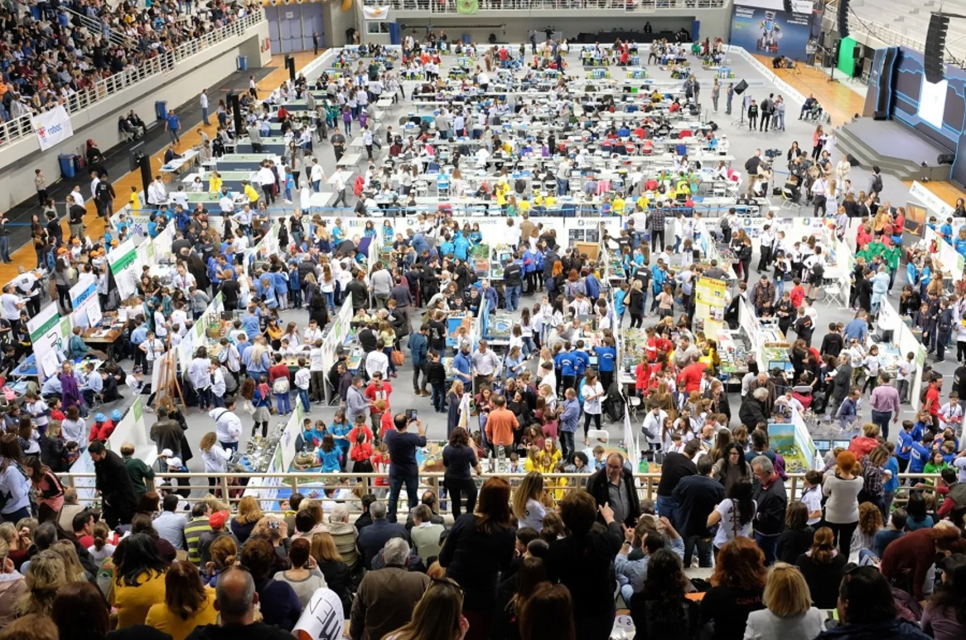 Cosmote: 2.000 μαθητές στο διαγωνισμό ρομποτικής 2019