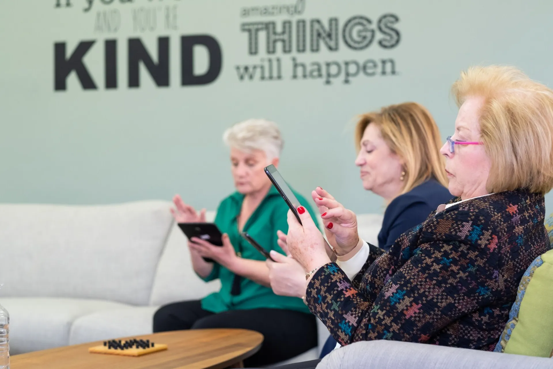 «Τεχνολογία για Όλους»: δωρεάν μαθήματα νέων τεχνολογιών για ανθρώπους μεγαλύτερης ηλικίας από την COSMOTE