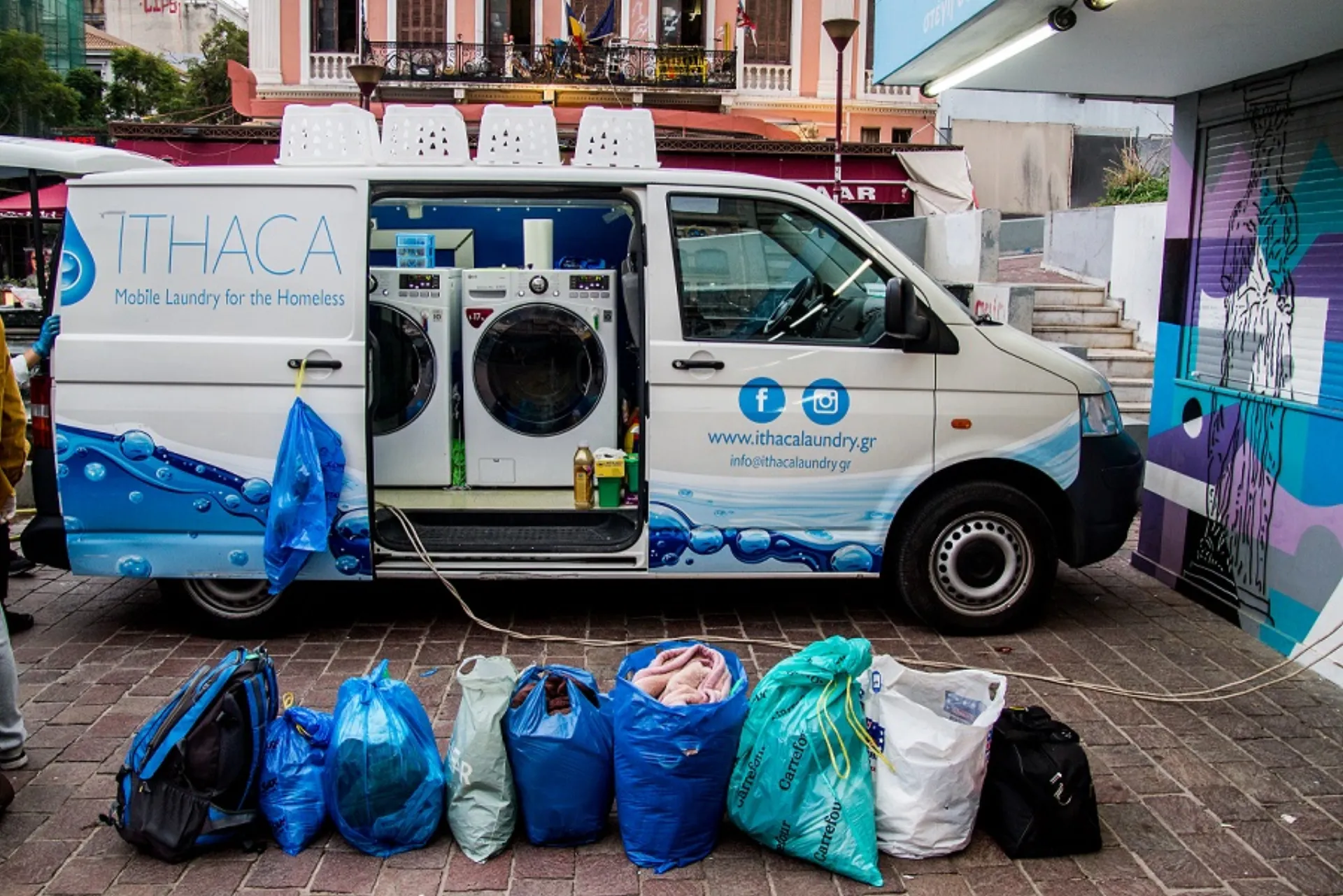 Ελληνική Πρωτοβουλία: Δωρεά για τους άστεγους της Αθήνας