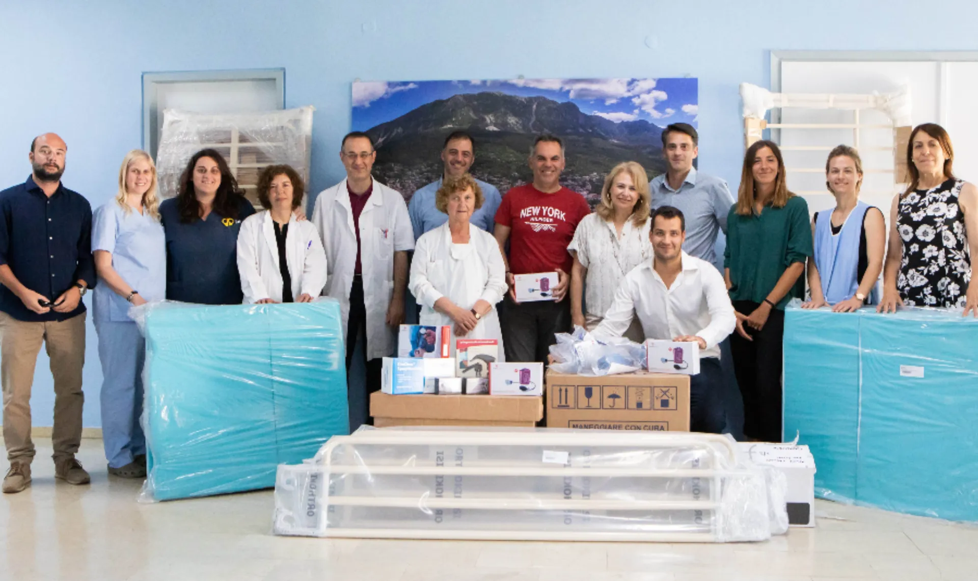 Ο Όμιλος ΕΛΛΗΝΙΚΑ ΠΕΤΡΕΛΑΙΑ εξοπλίζει τα Κέντρα Υγείας