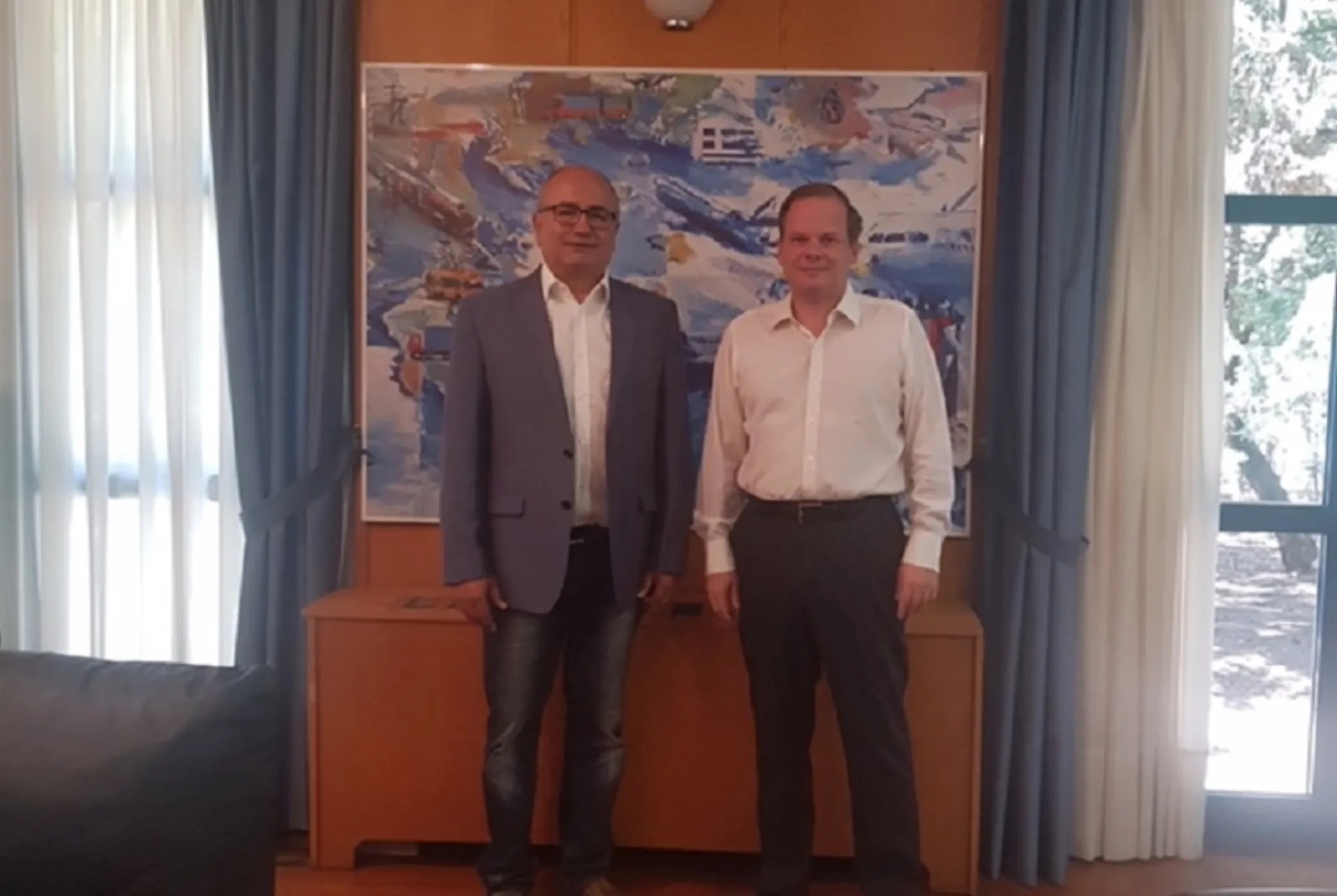 Συνάντηση Κ. Καραμανλή – Ν. Μπάμπαλου για την αποκατάσταση των σχολικών αιθουσών του δήμου Ηρακλείου