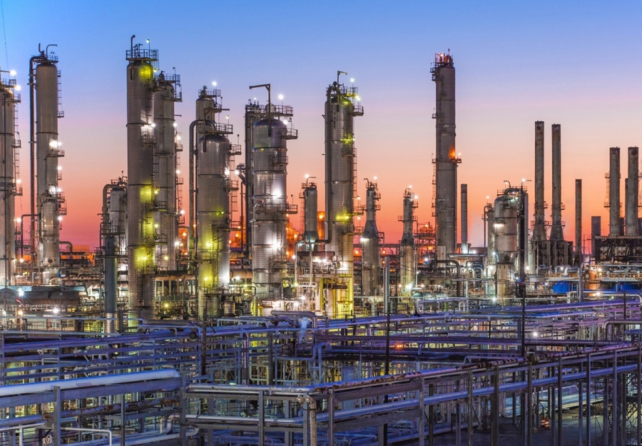 ΕΛΠΕ: 5.000 επιπλέον αντιδραστήρες στο Θριάσιο