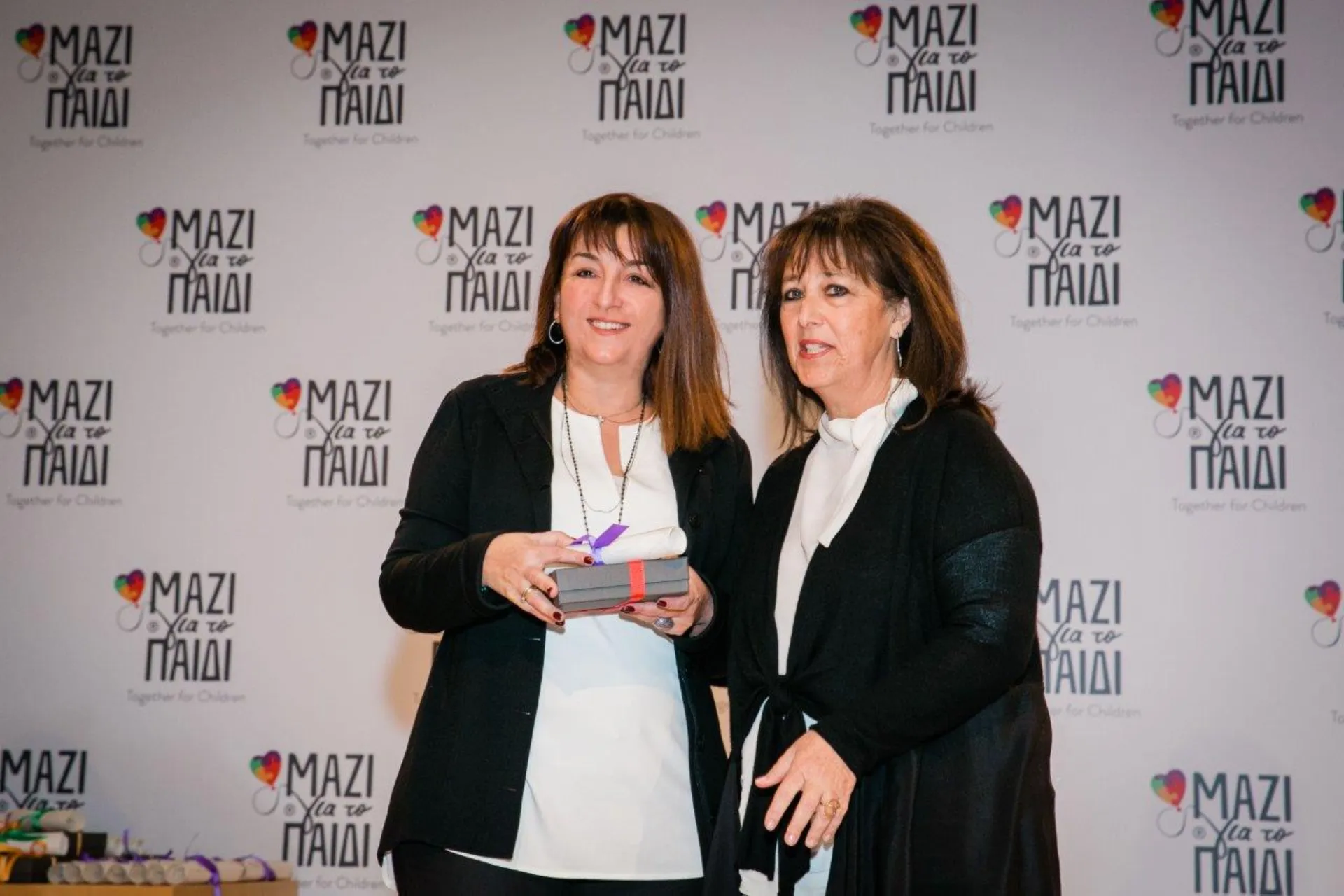 ΜΠΑΡΜΠΑ ΣΤΑΘΗΣ: Βράβευση από την Ένωση «Μαζί για το παιδί»
