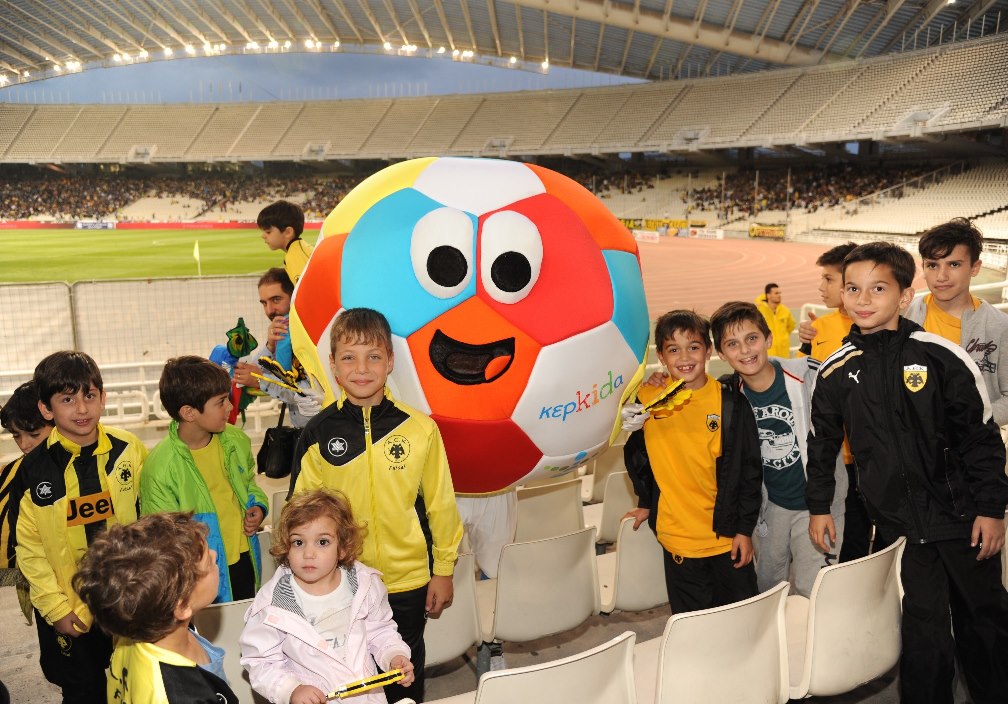 Παιχνίδια και face painting για τα παιδιά της «Κερkidα ΟΠΑΠ»