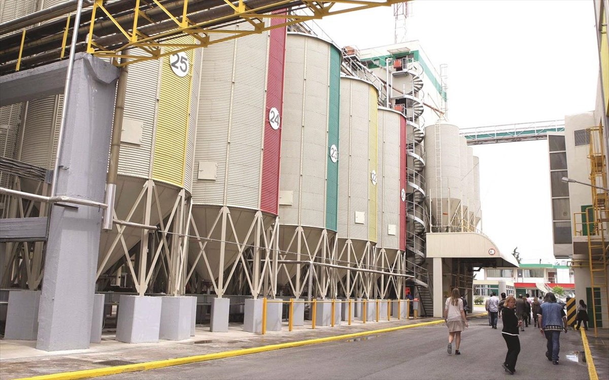 Aθηναϊκή Ζυθοποιία: Εξασφάλισε 100.000 μάσκες για τον ΕΟΔΥ