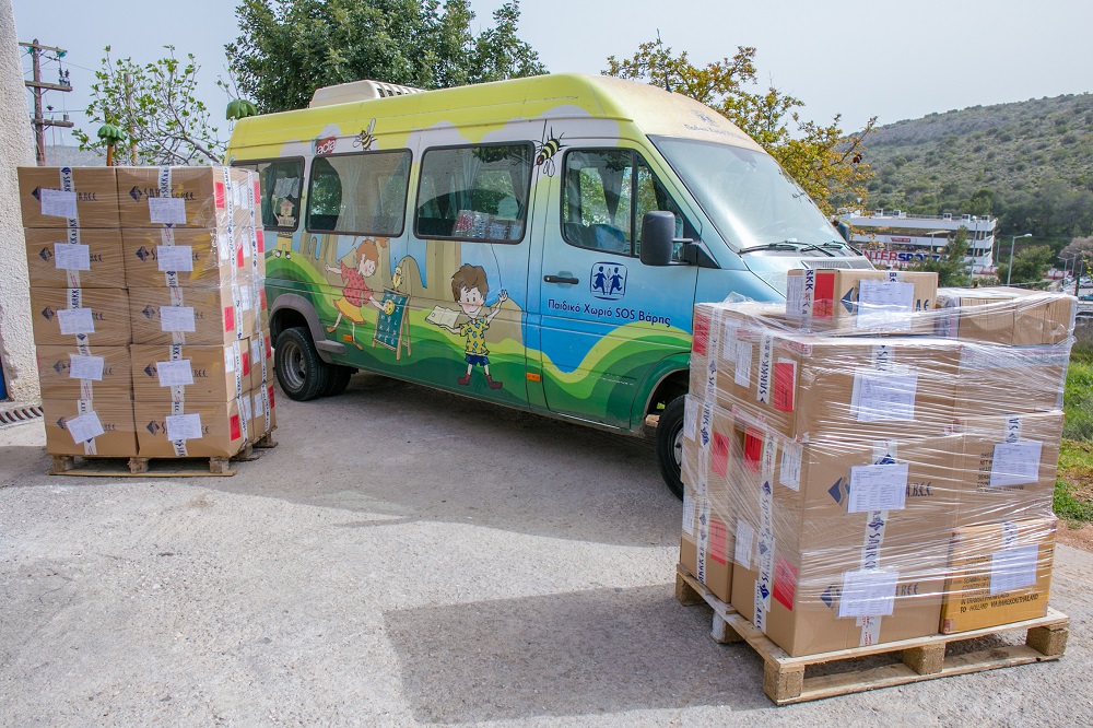 Sarkk: Στήριξη Παιδικών Χωριών SOS και Χατζηκυριάκειου