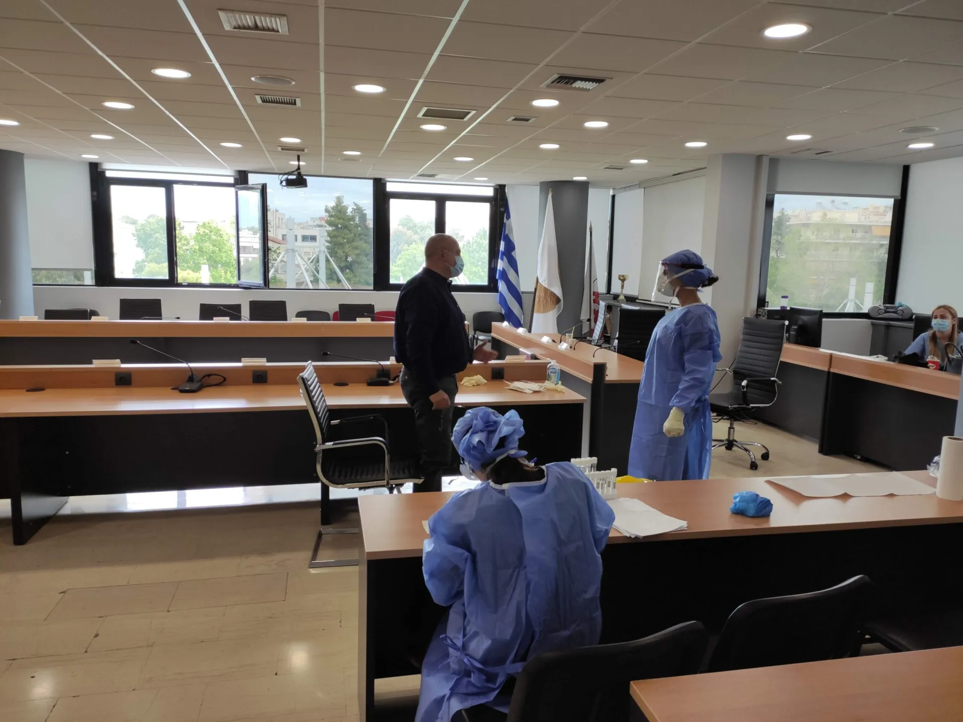 Στον Δήμο Ηρακλείου Αττικής οι Κινητές Ομάδες Υγείας του ΕΟΔΥ για προληπτικό έλεγχο των δημοτικών υπαλλήλων