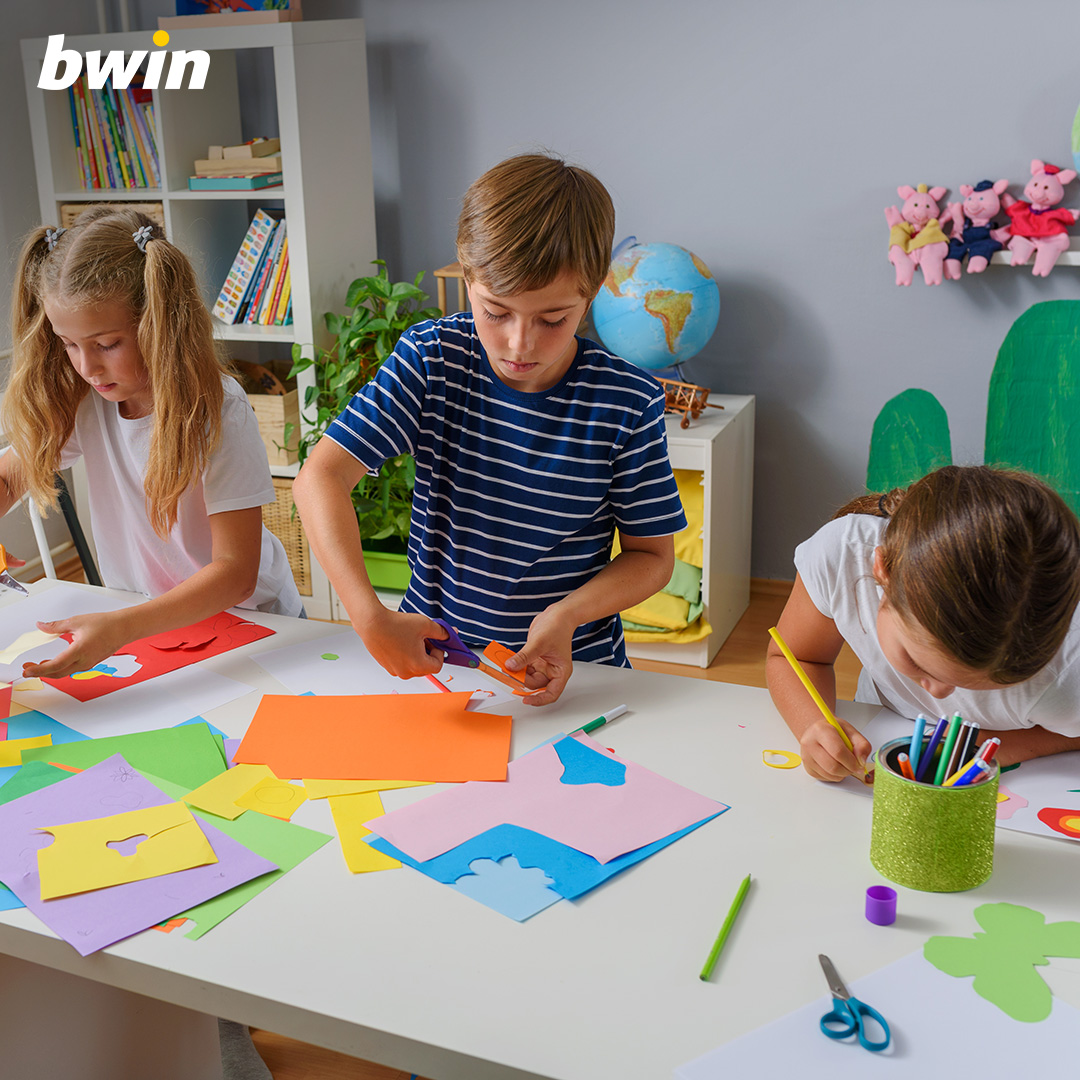 H bwin δίπλα σε παιδιά και οικογένειες και νέους ενόψει της νέας σχολικής χρονιάς