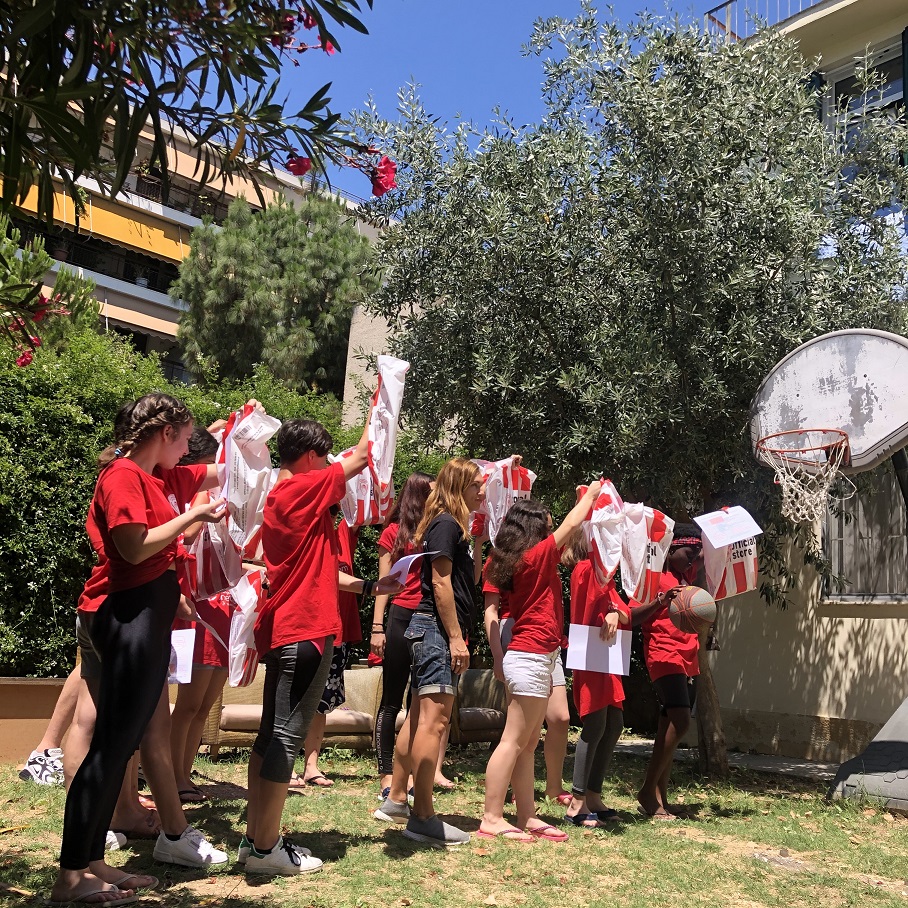 Εξέλιξη Ζωής: Ένας χρόνος προσφοράς σε εφήβους και νέους