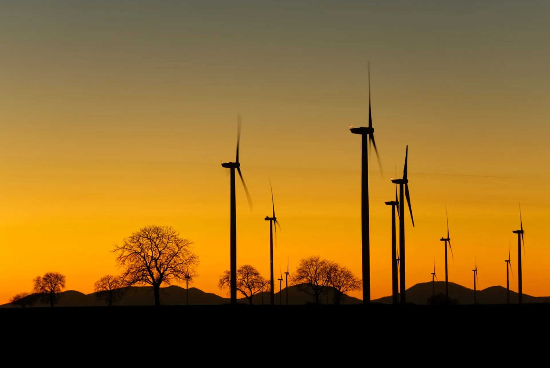 Αlpha Bank: Σύμβαση ΚΟΔ με ρήτρα αειφορίας με τη ΔΕΗ
