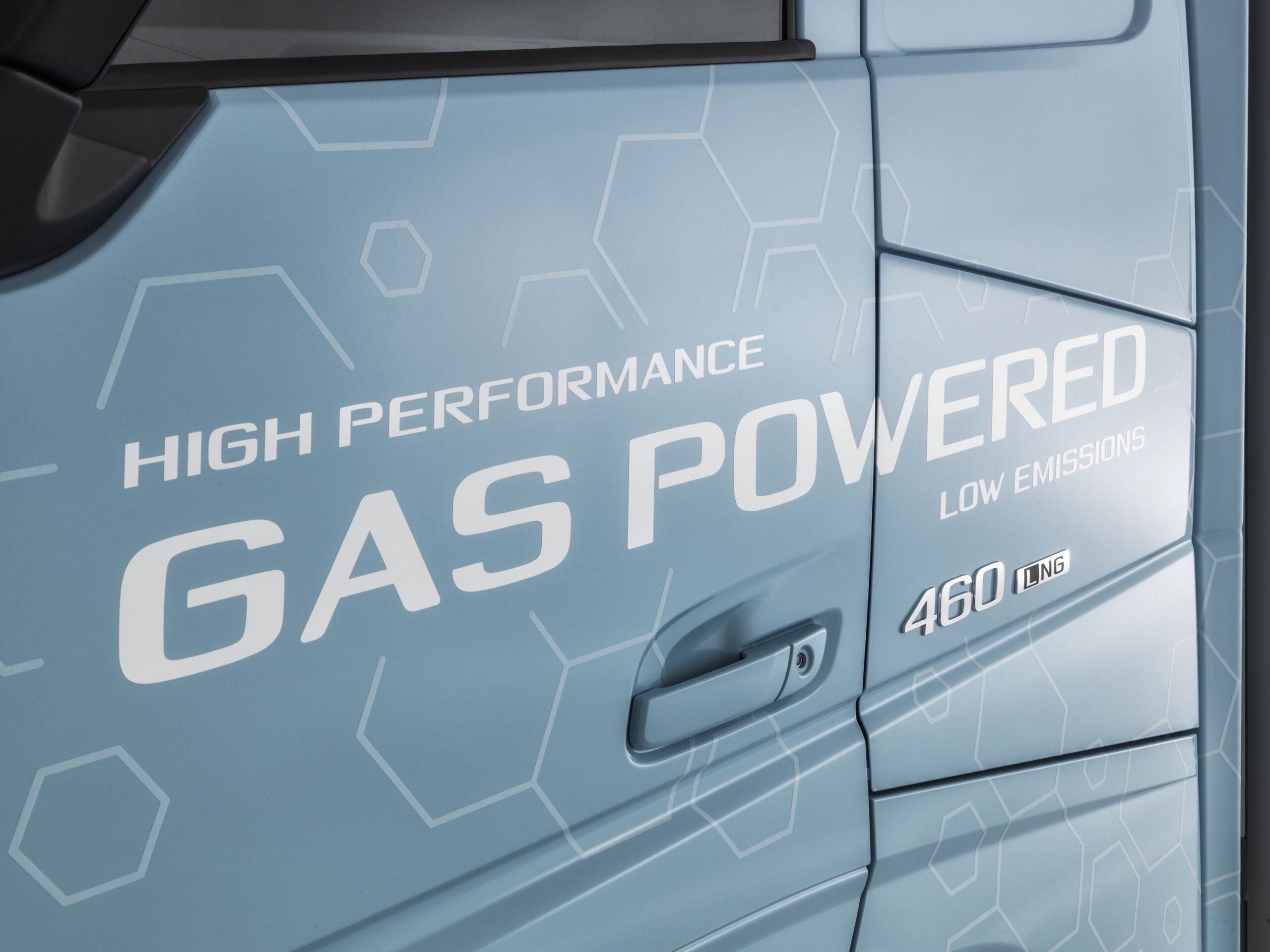 Συνεργασία Ομίλου Σαρακάκη, ΤΙΤΑΝ και BlueFuel