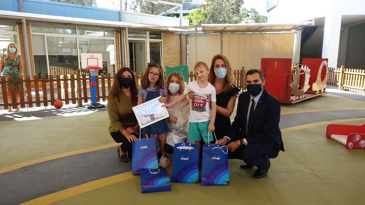 KPMG: Για 6η χρονιά δωρίζει νέα σχολικά είδη στα παιδιά της ΕΛΕΠΑΠ