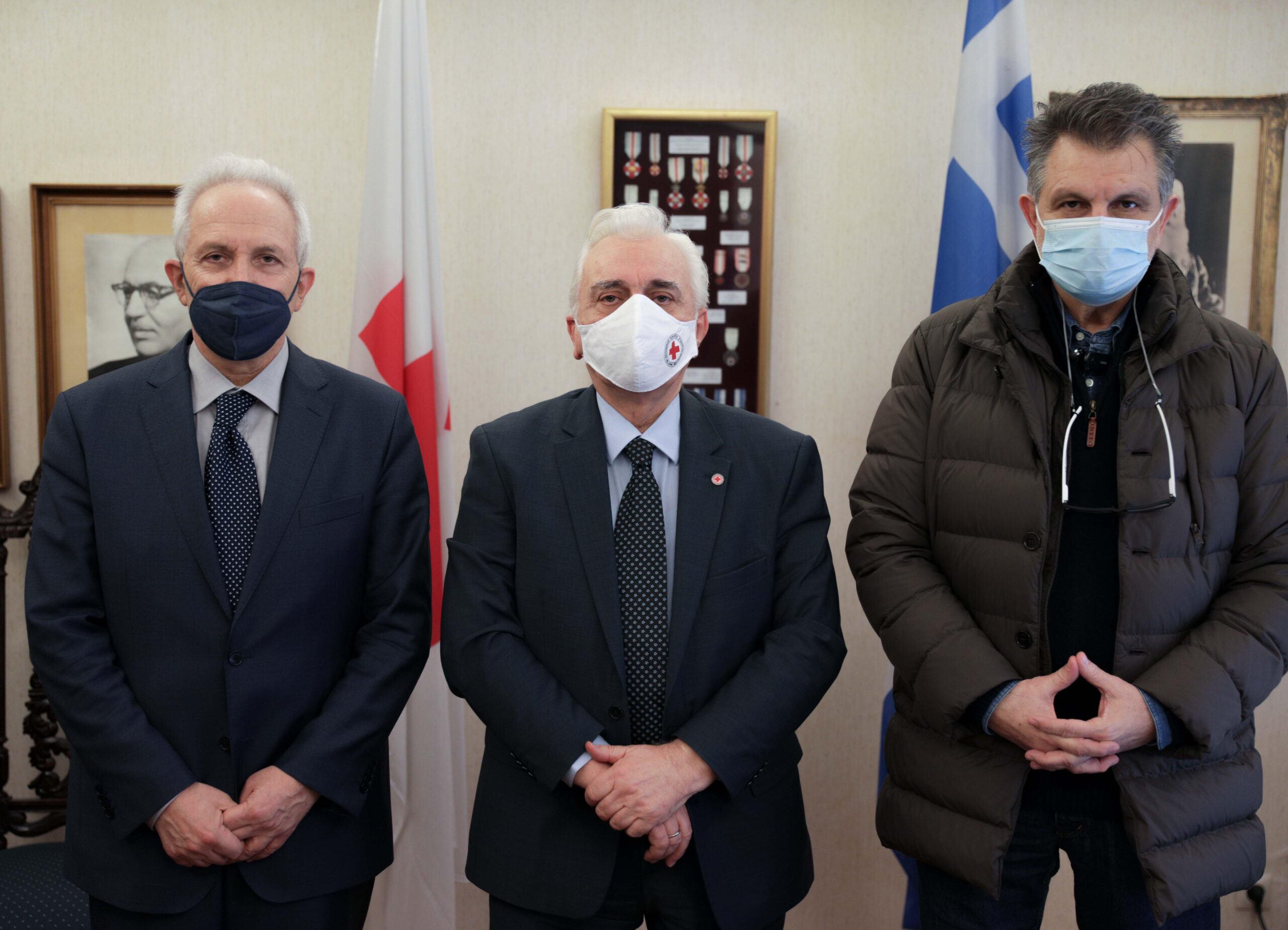 ΕΕΣ: Μνημόνιο συνεργασίας με Π.Φ.Σ. και ΙΔΕΕΑΦ για την εκπαίδευση φαρμακοποιών