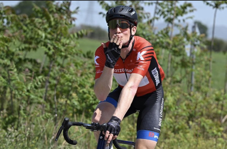 Κωτσόβολος: Ο γύρος της Ελλάδας σε δύο ρόδες