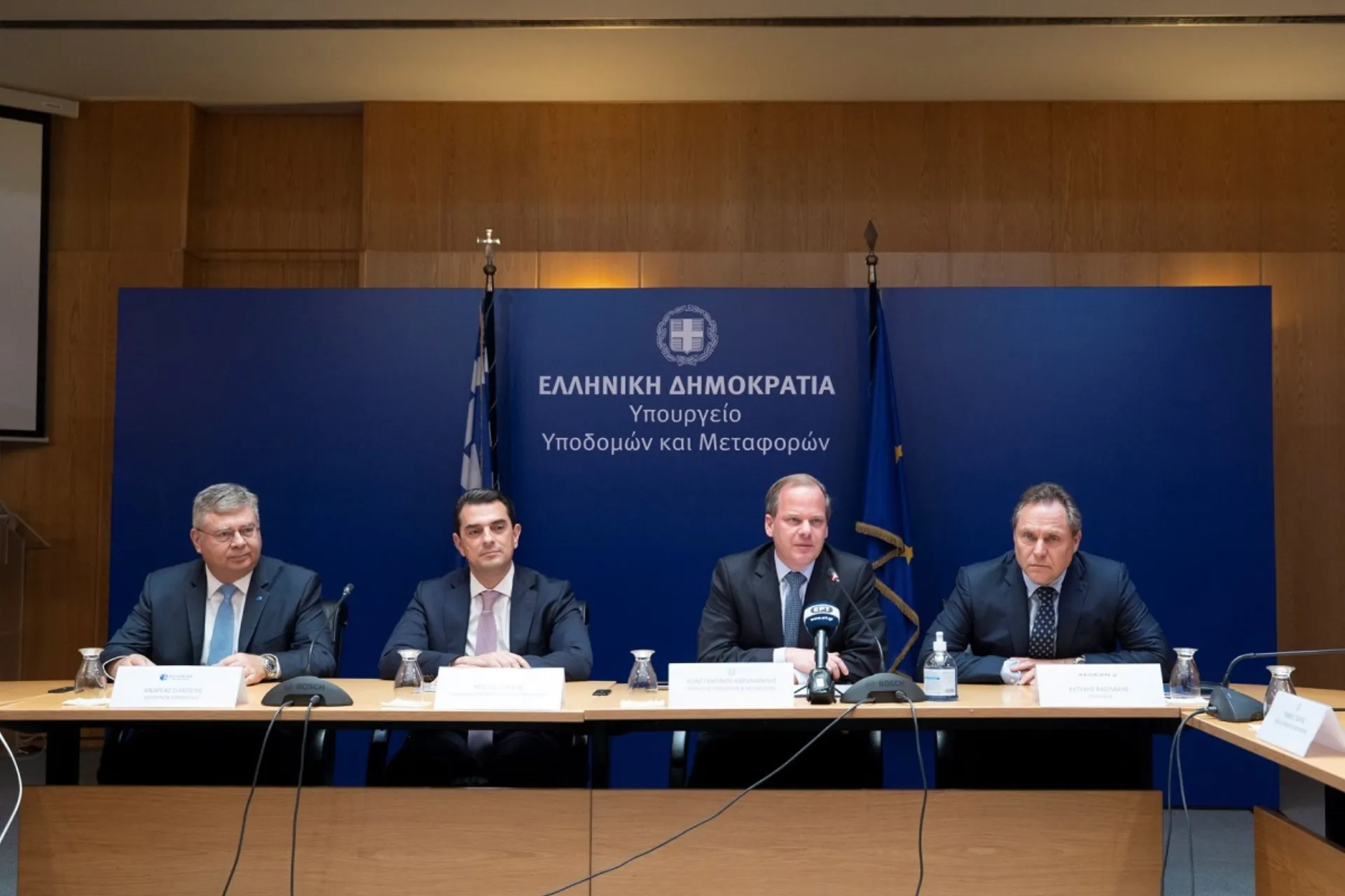 AEGEAN & ΕΛΛΗΝΙΚΑ ΠΕΤΡΕΛΑΙΑ κάνουν πράξη τις πρώτες πράσινες πτήσεις στην Ελλάδα με τη χρήση βιώσιμων αεροπορικών καυσίμων (SAF)