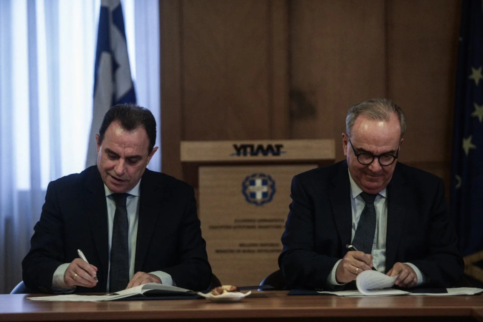 ΜοU ΥΠΑΝΕ-ΥΠΑΑΤ για δίκαιη μετάβαση των αγροτών στο νέο παραγωγικό μοντέλο