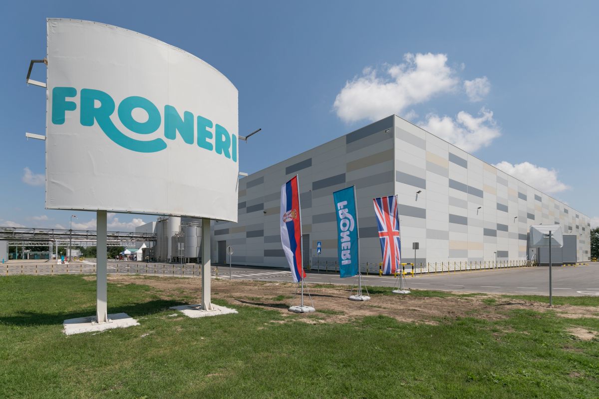 FRONERI: Προχωρά σε μείωση του πλαστικού στις συσκευασίες της 