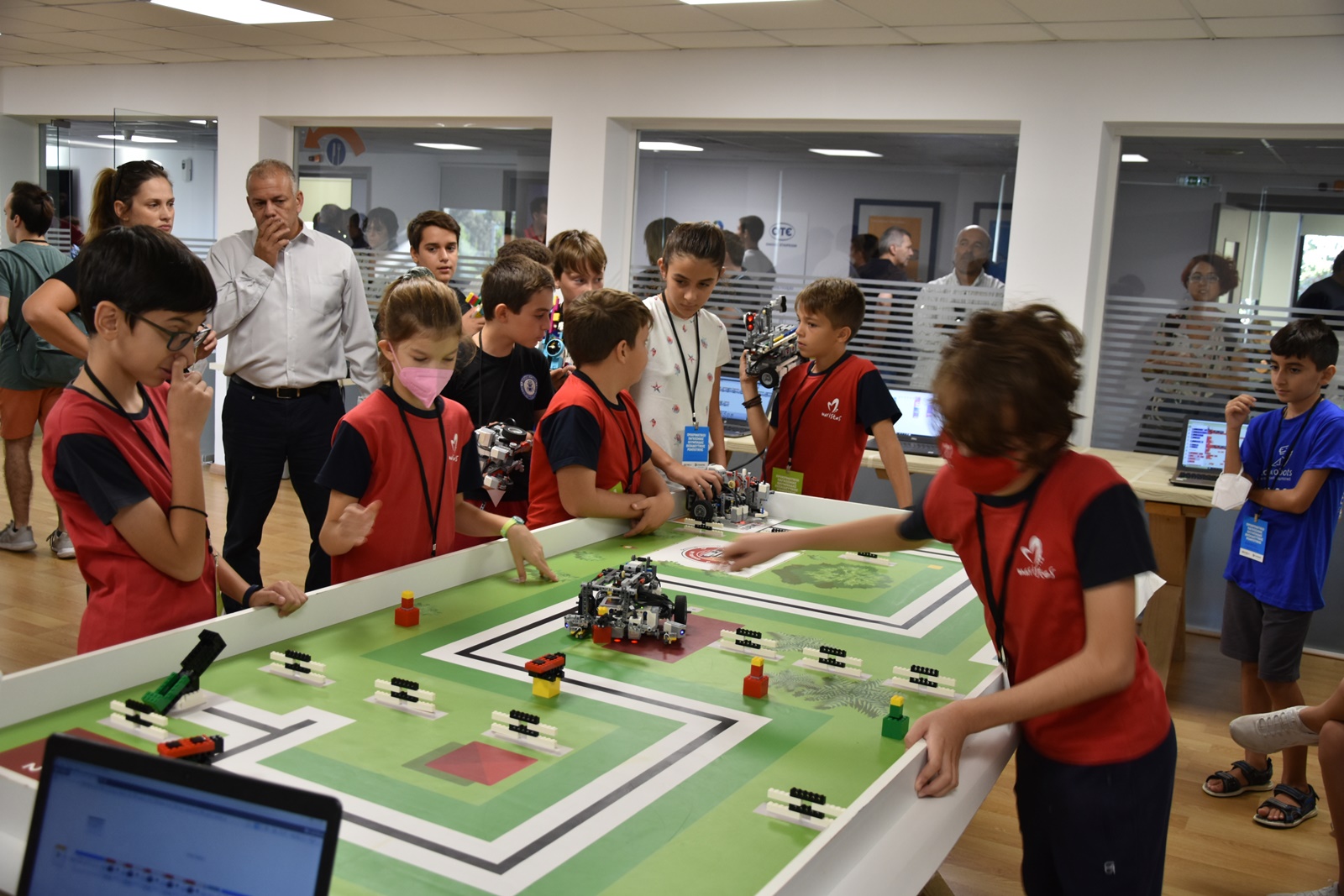 8 ελληνικές ομάδες στην Παγκόσμια Ολυμπιάδα Ρομποτικής 2022 