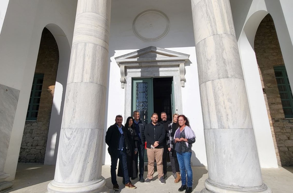 Η Endless EC επισκέπτεται τα σχολεία στη Σάμο και τα στηρίζει έμπρακτα