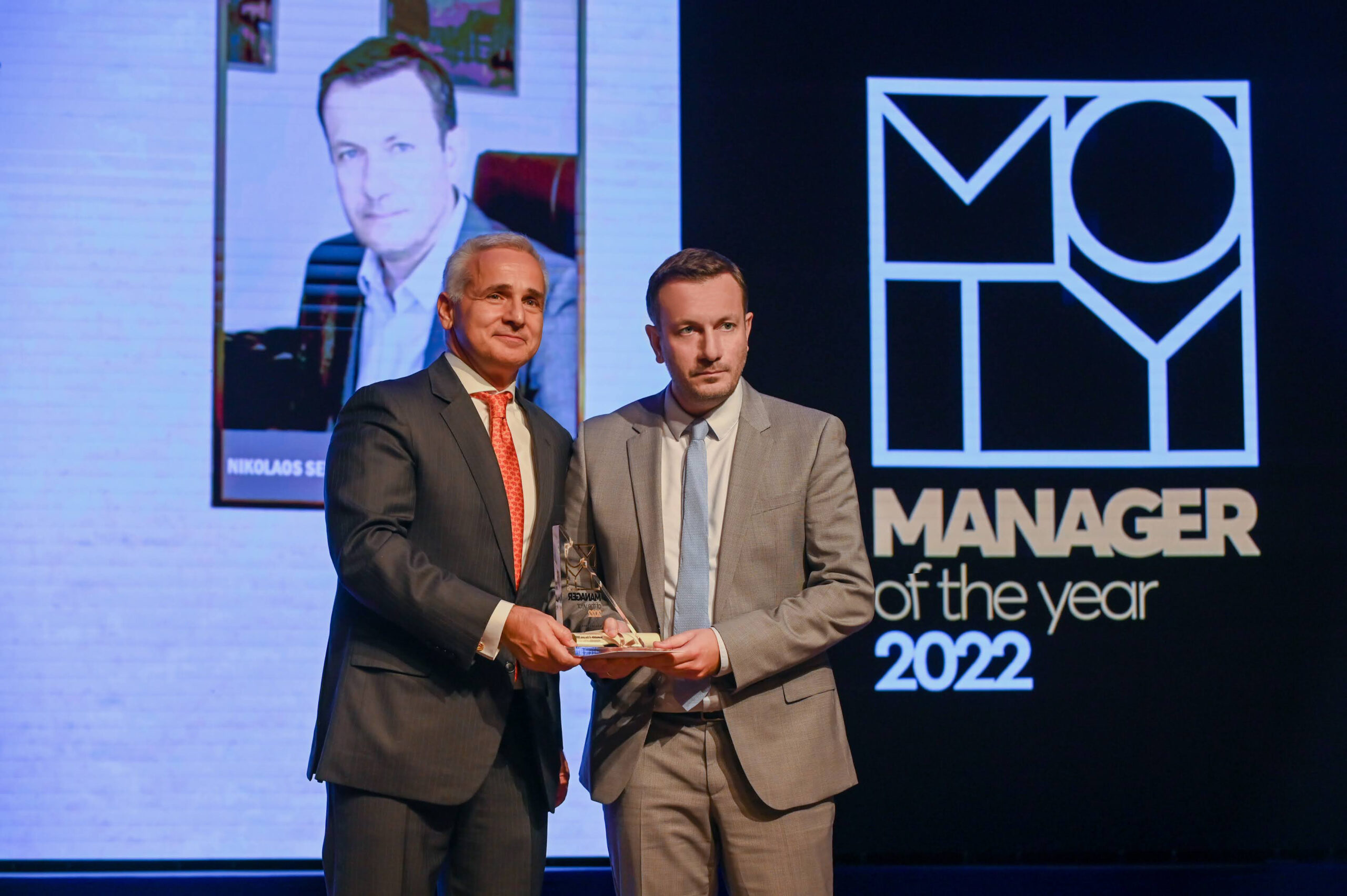 Δίρφυς: Διάκριση του Διευθύνοντος Συμβούλου