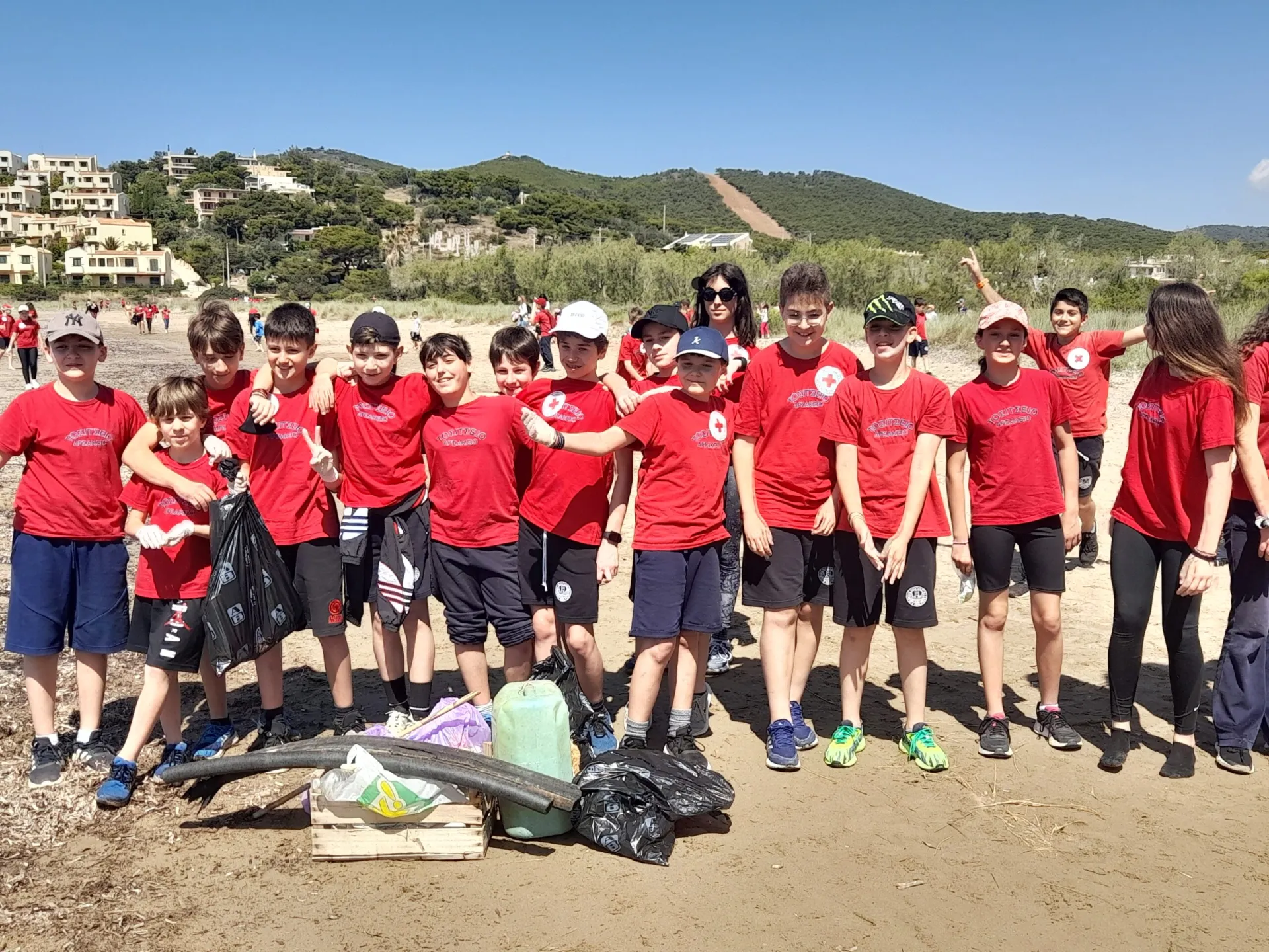 EEΣ: Περιβαλλοντική δράση με 200 μαθητές σε Π. Φάληρο και Λαύριο