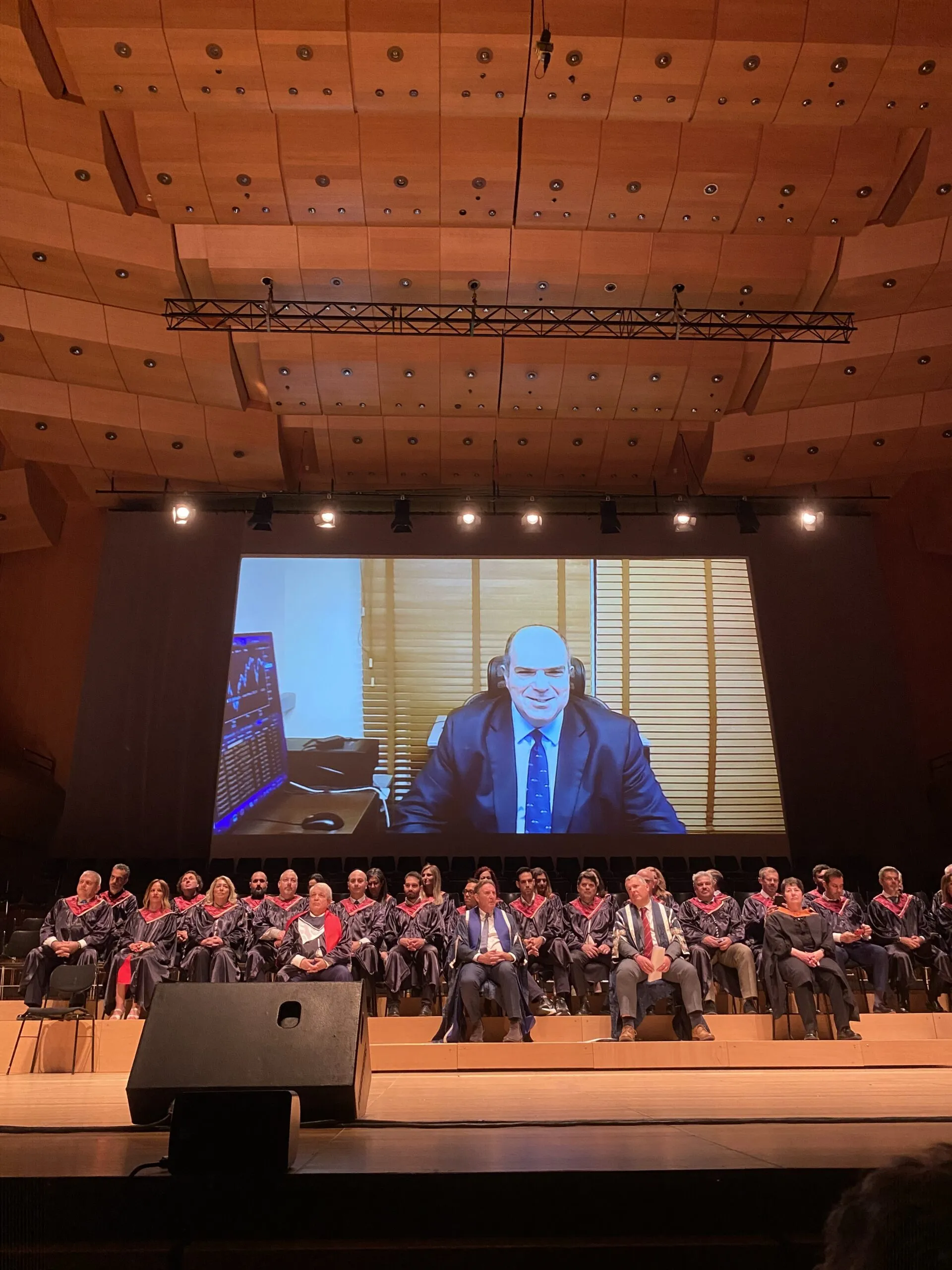 Sir Στέλιος Χατζηιωάννου: Βραβεύτηκε από το BCA για το έργο του στην επιχειρηματικότητα