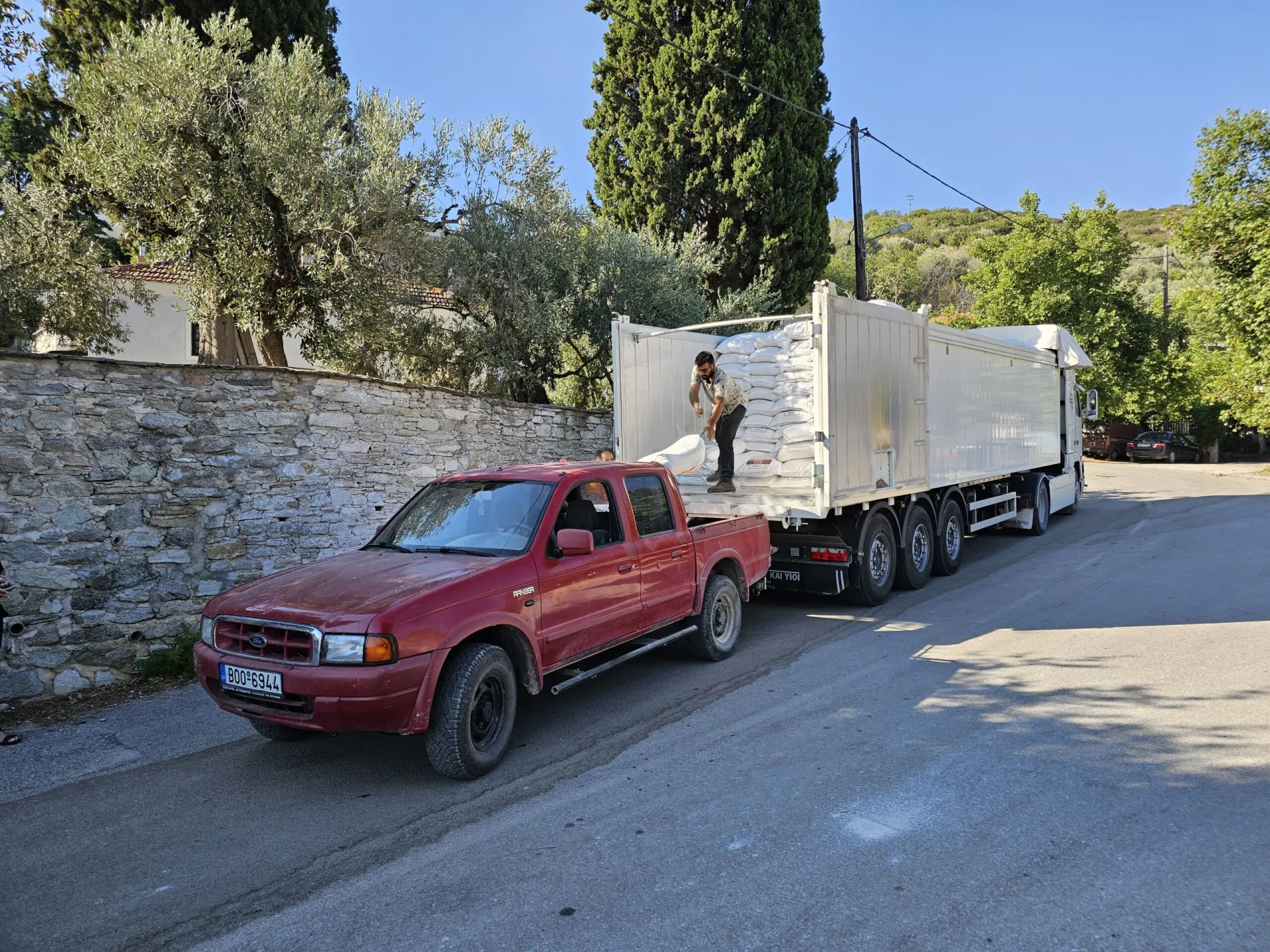 Loulis Food Ingredients: Δίπλα στους κτηνοτρόφους του Νομού Μαγνησίας