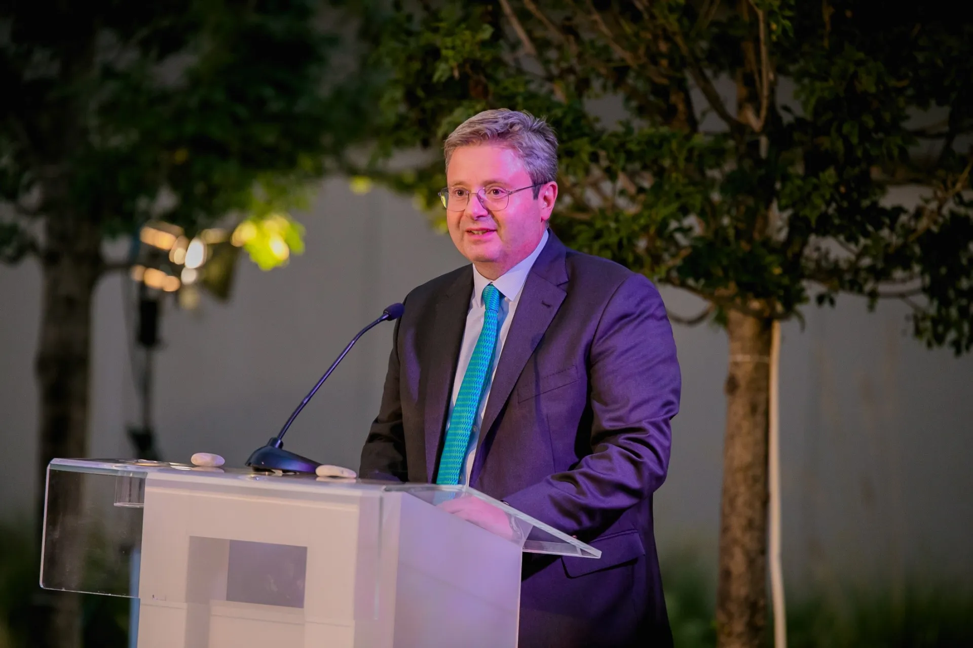 Noval Property: Επαναπροσδιορίζει τον ρόλο των κτηρίων της μέσω της Τέχνης