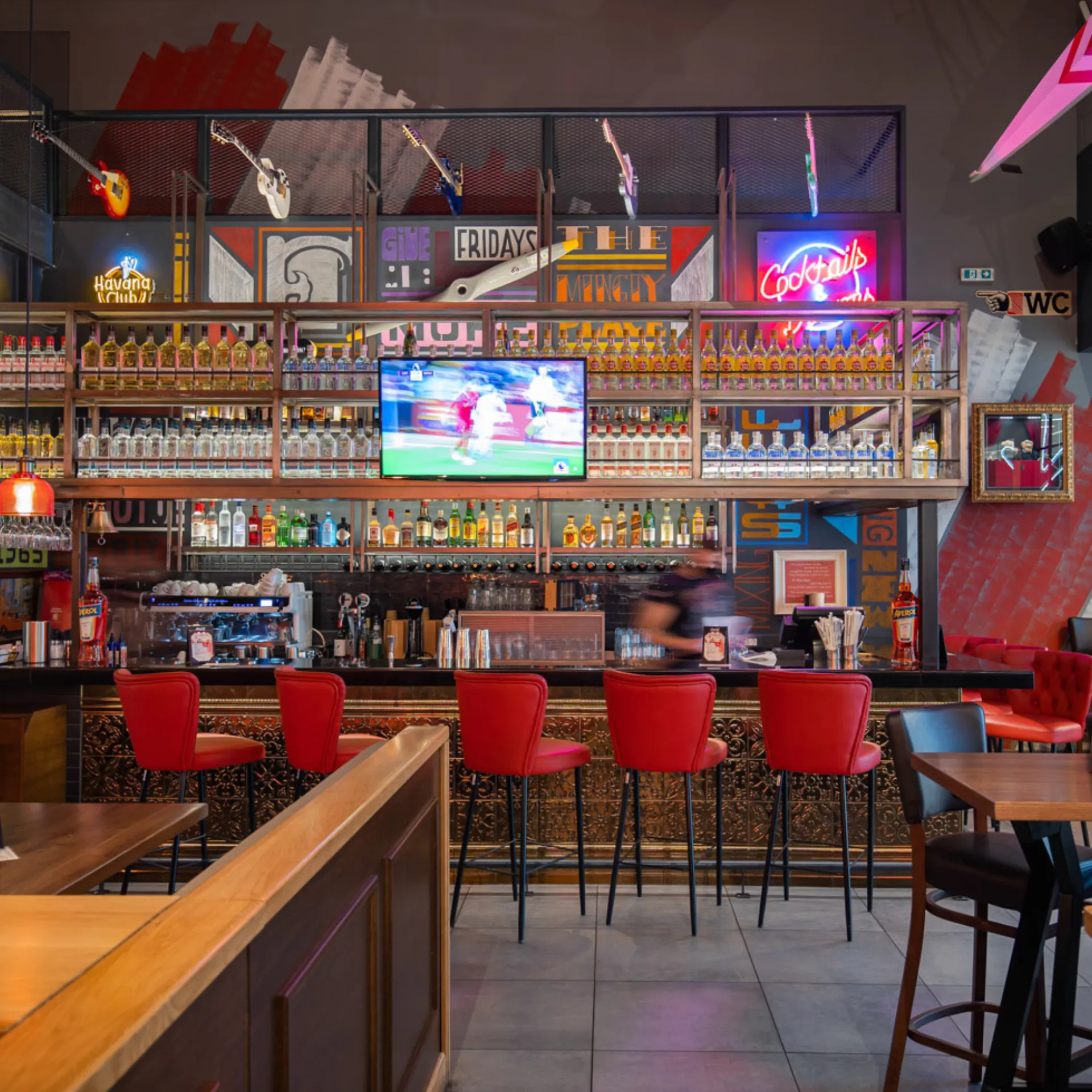 TGI FRIDAYS: Στήριξη του Μη Κερδοσκοπικού Σωματείου ΔΕΣΜΟΣ