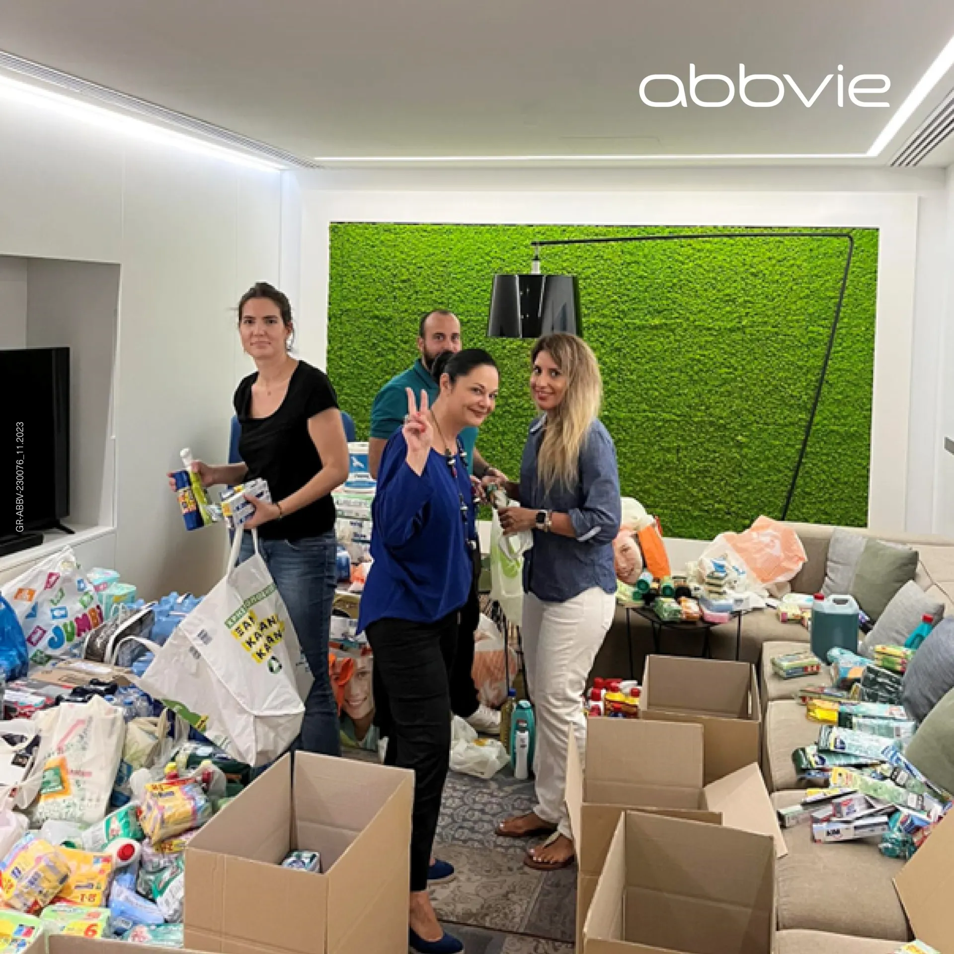 AbbVie: Στηρίζει τους πλημμυροπαθείς της Θεσσαλίας με δύο δράσεις