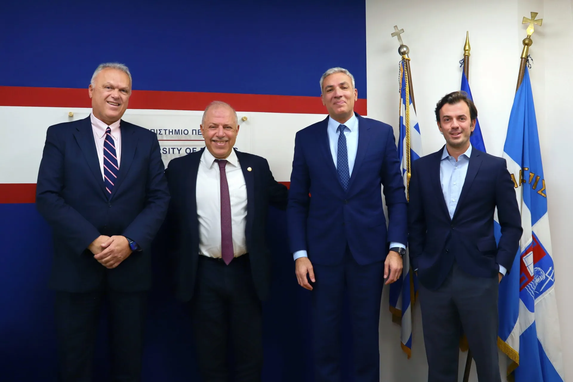 ALD Automotive|LeasePlan: Συμφωνητικό συνεργασίας με το Πανεπιστήμιο Πειραιώς